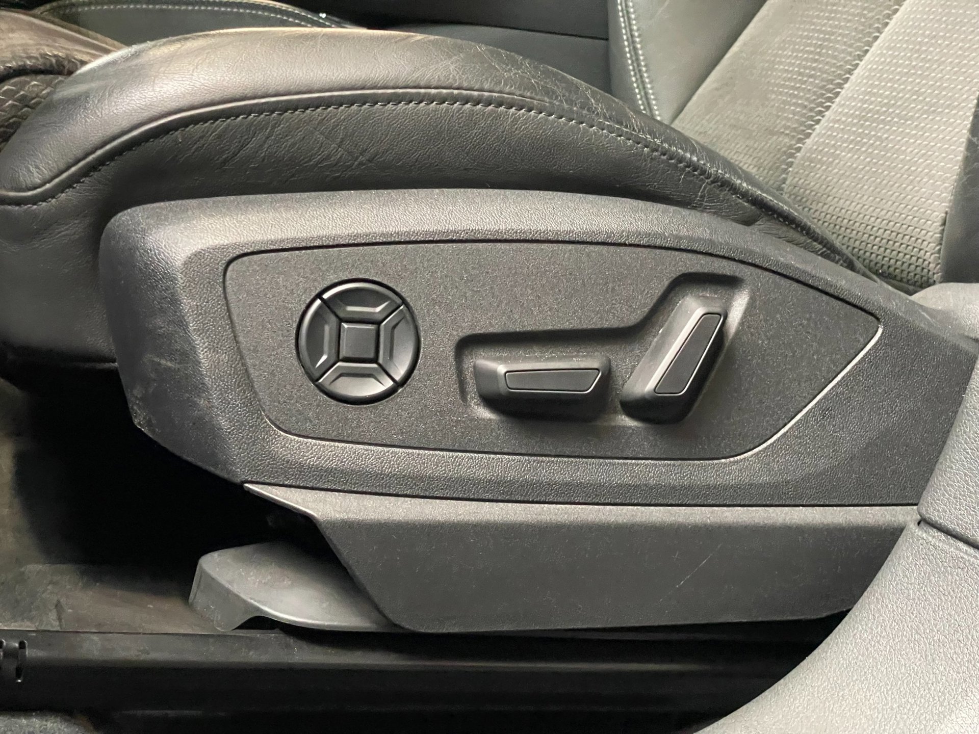 Foto van Audi E-tron 50