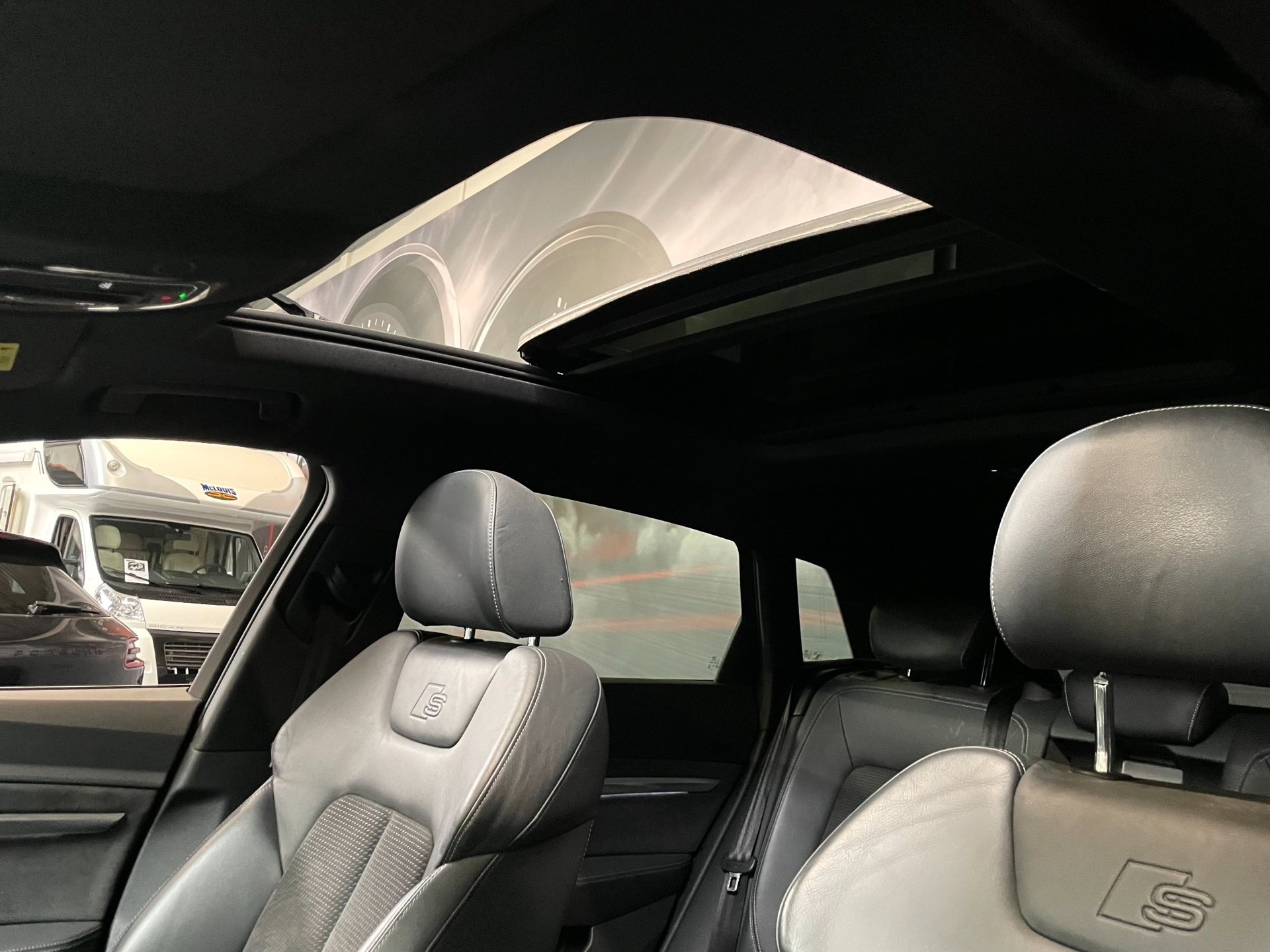 Foto van Audi E-tron 50