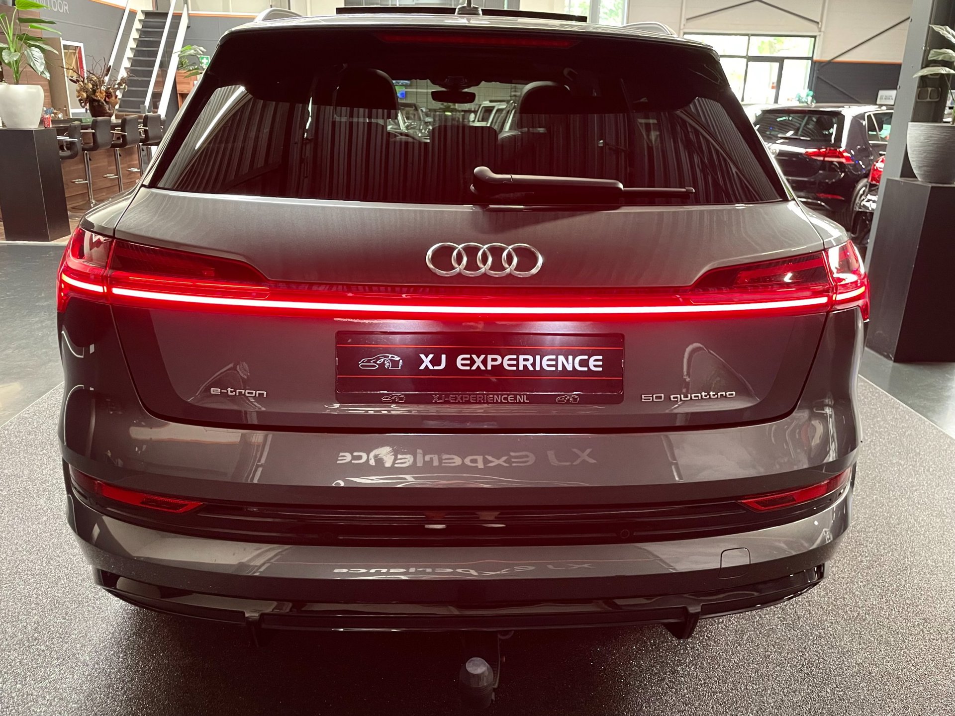 Foto van Audi E-tron 50