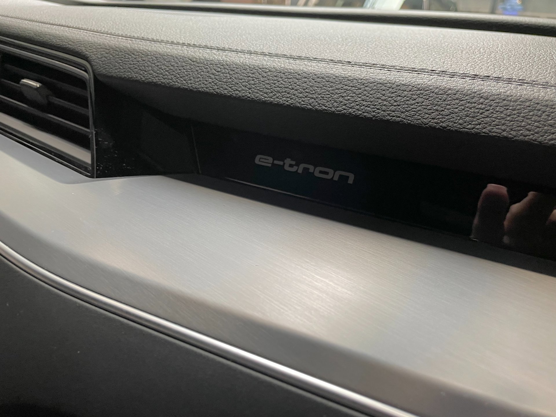 Foto van Audi E-tron 50