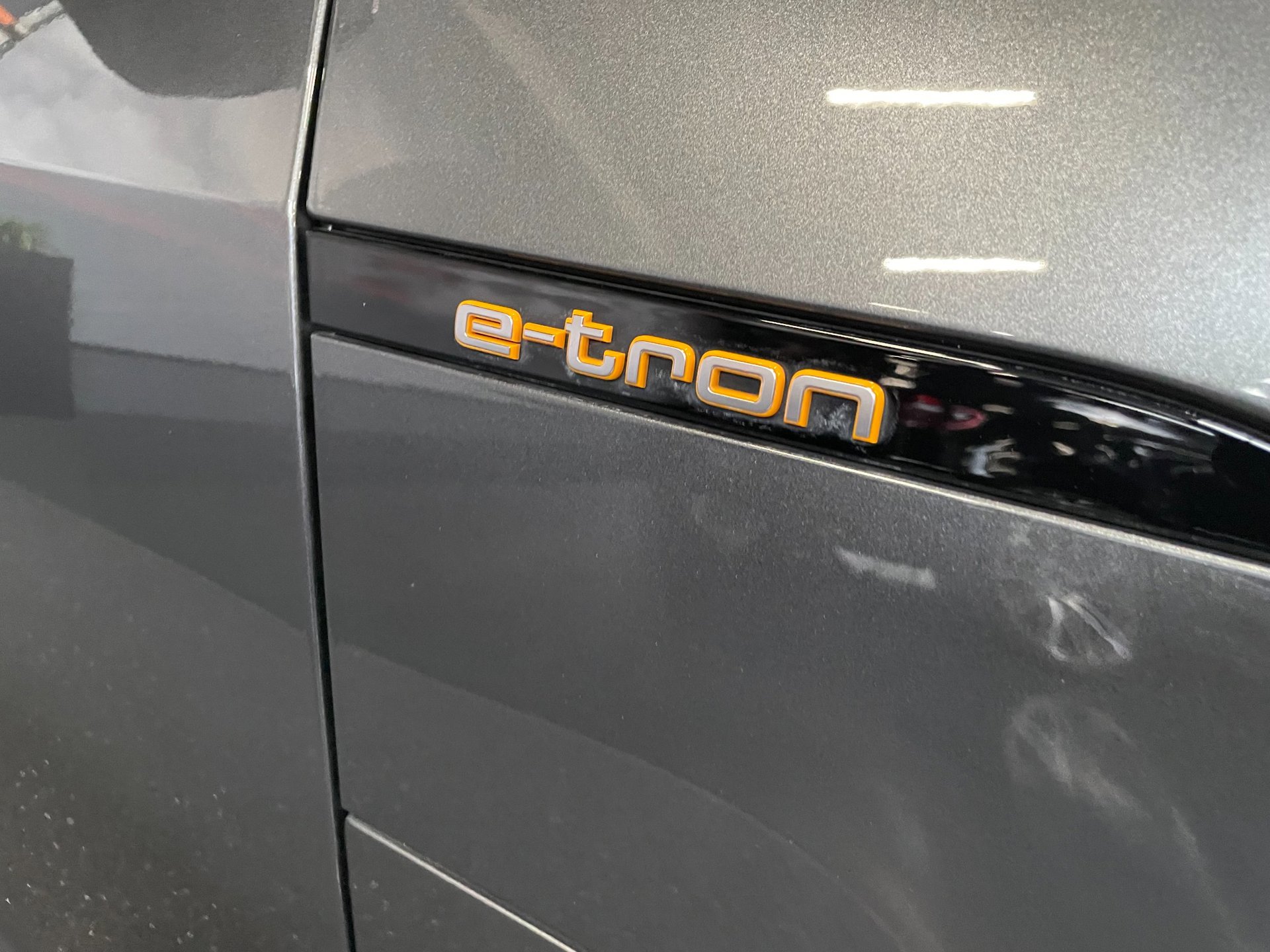 Foto van Audi E-tron 50