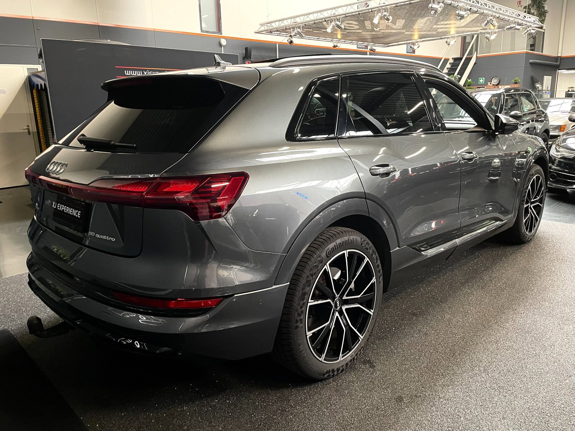 Foto van Audi E-tron 50