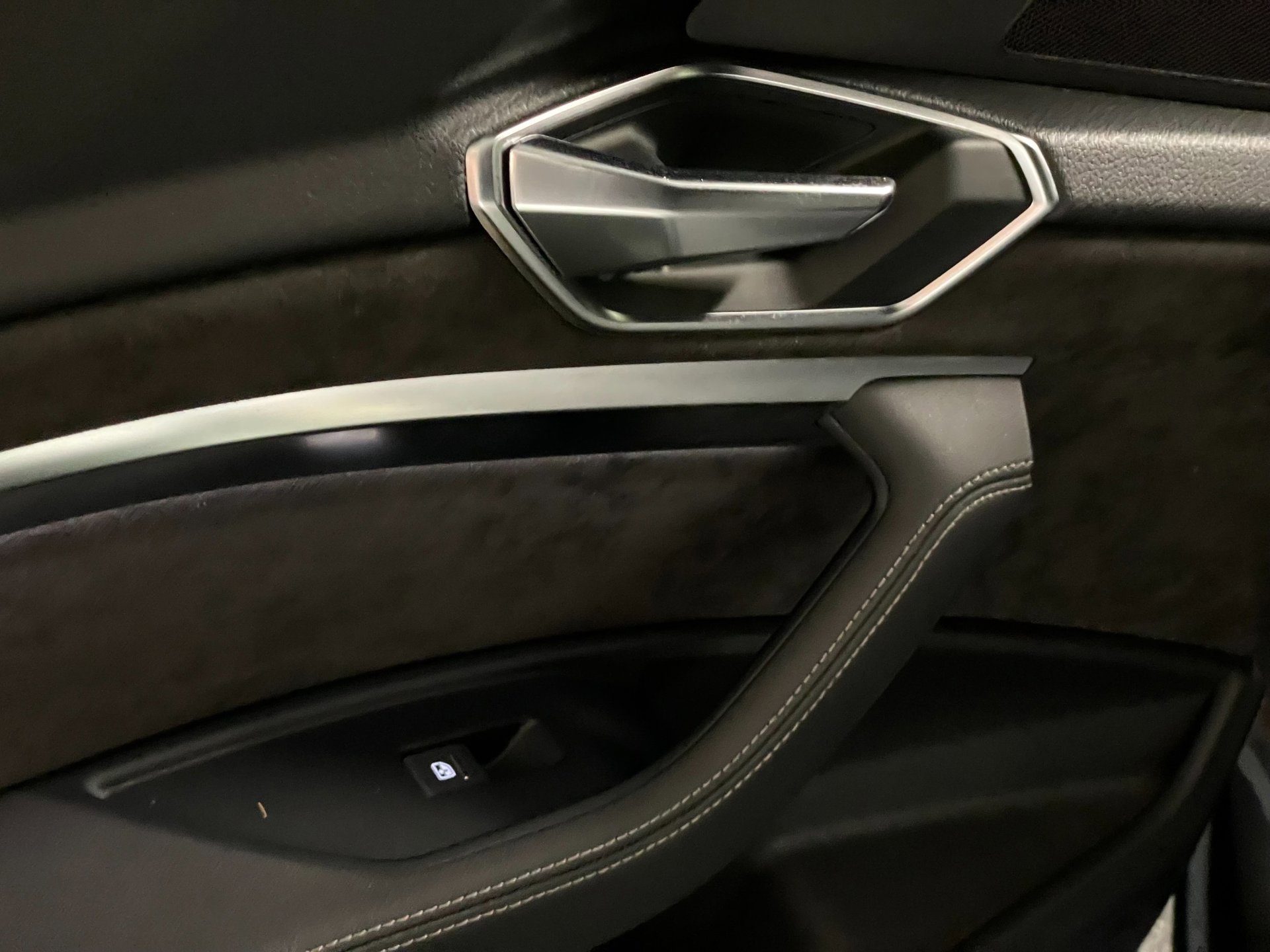 Foto van Audi E-tron 50