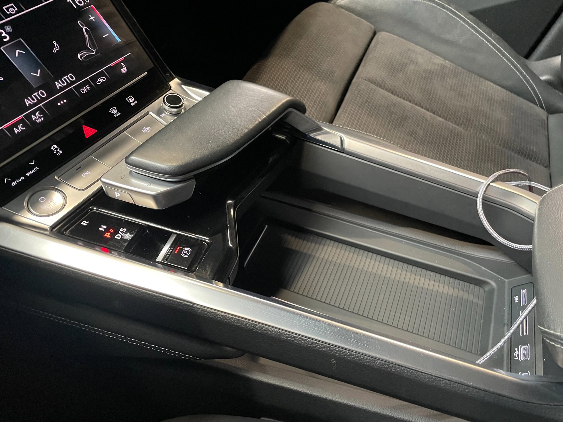 Foto van Audi E-tron 50