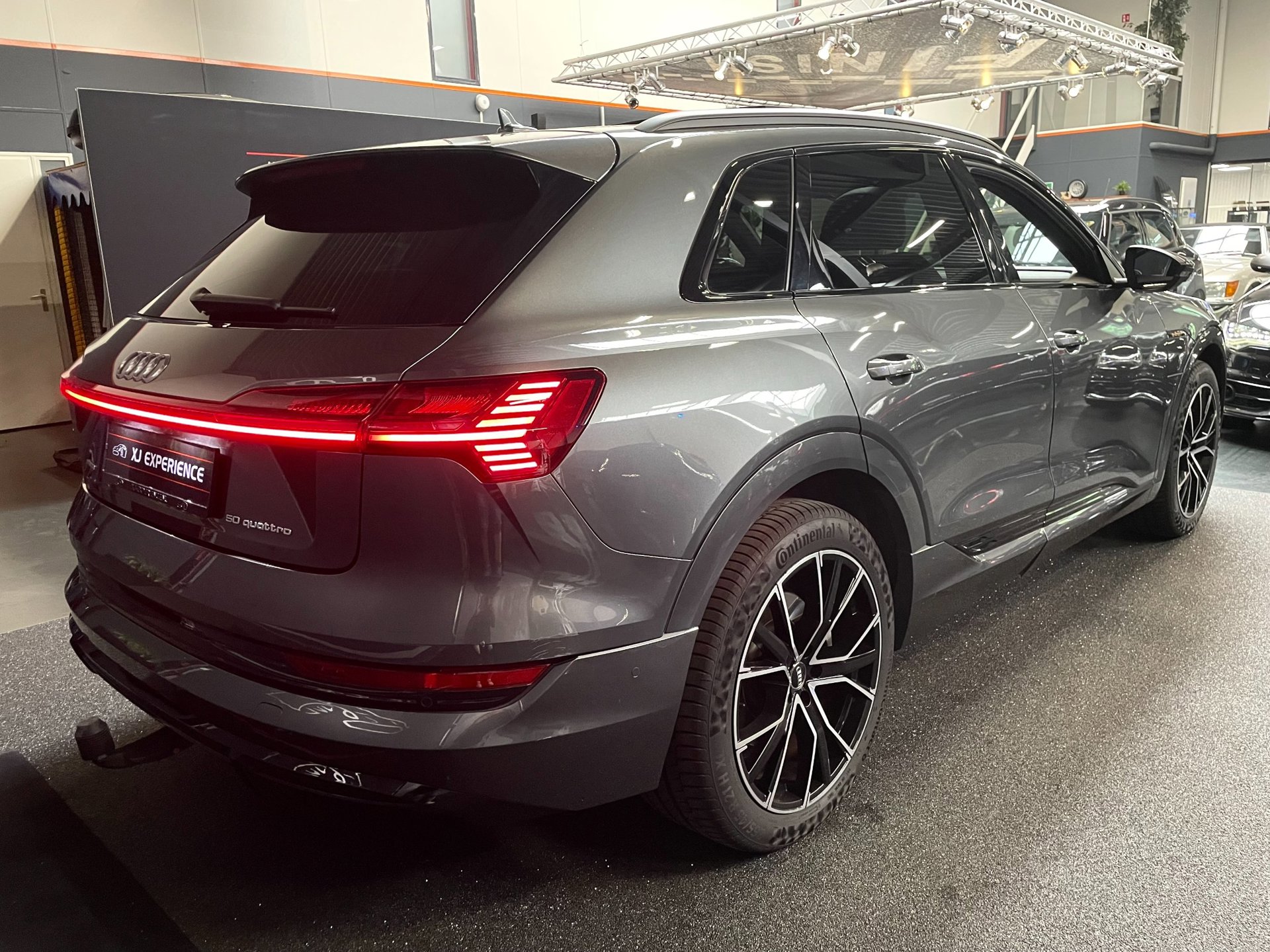 Foto van Audi E-tron 50