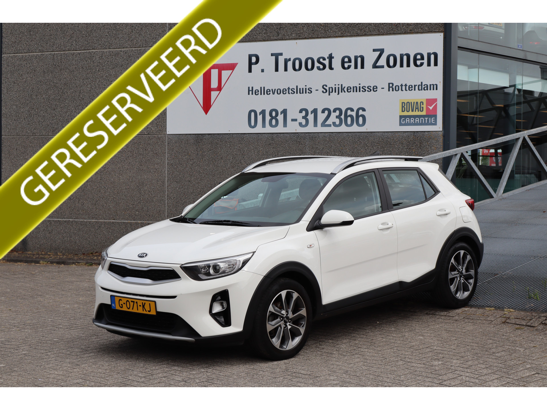 Kia Stonic 1.0 T-GDi DynamicLine Achteruitrijcamera/Apple carplay/Navigatie/Cruise control/DAB/Airco 2019 - voorkant