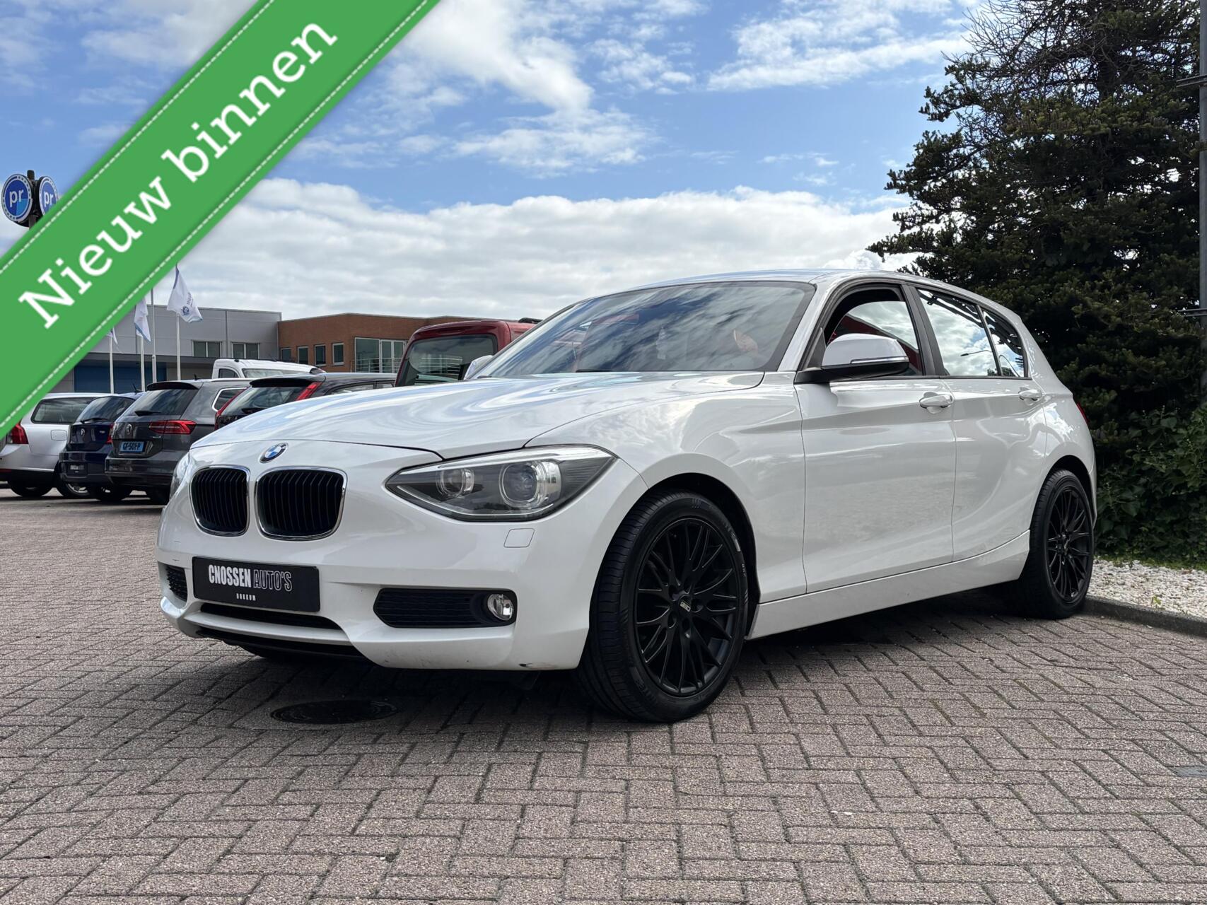 BMW 1-serie 116i, Airco, Xenon, Stoelverwarming, 17 inch! 2012 - voorkant