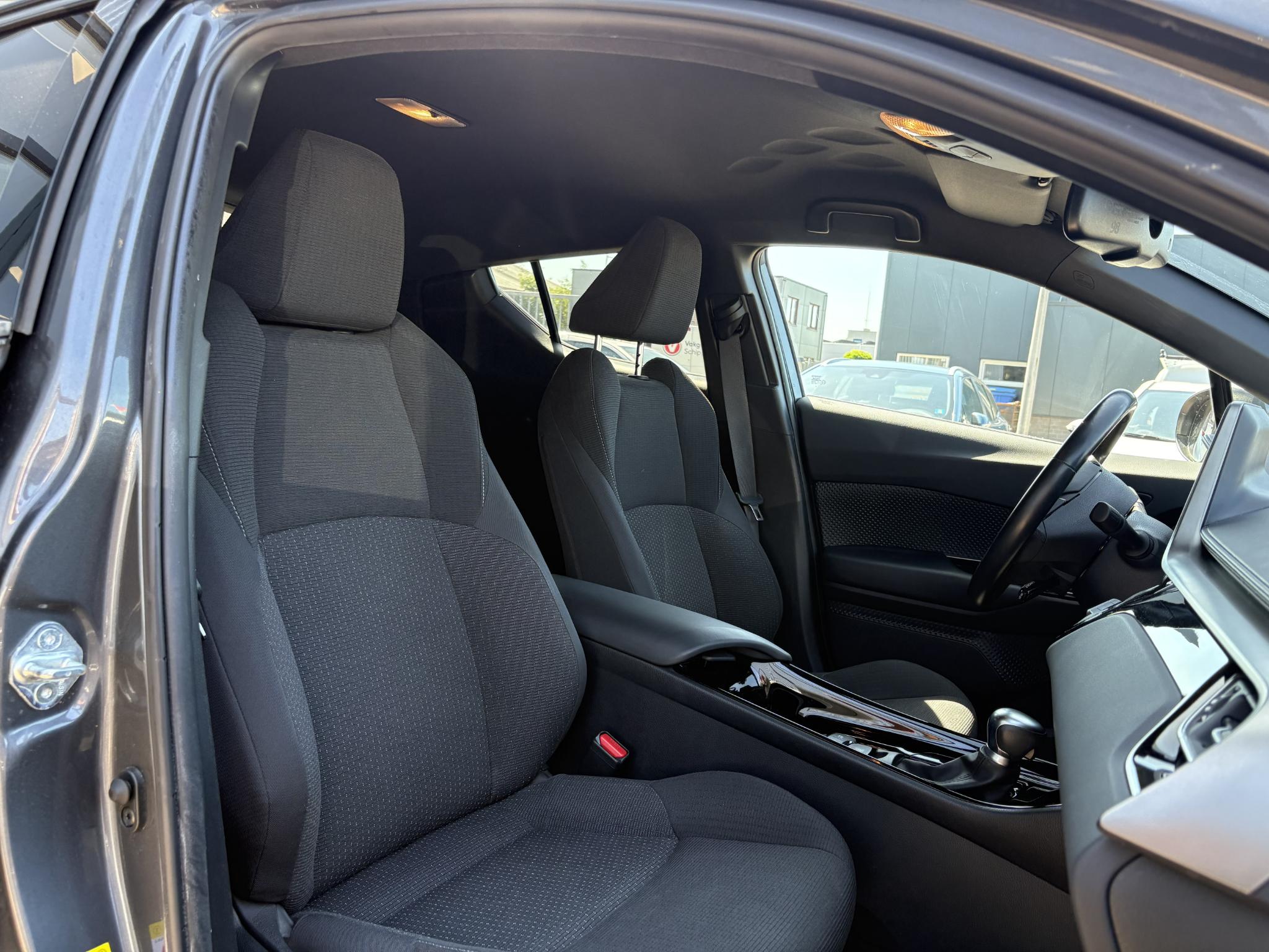 Foto van Toyota Toyota C-hr