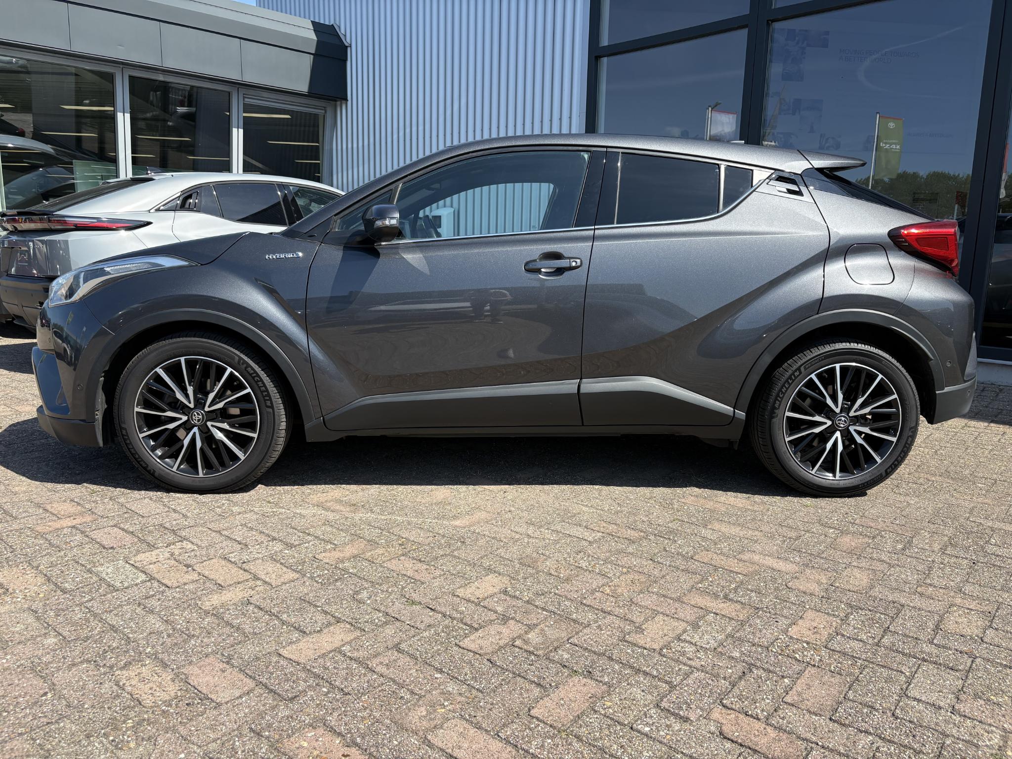 Foto van Toyota Toyota C-hr