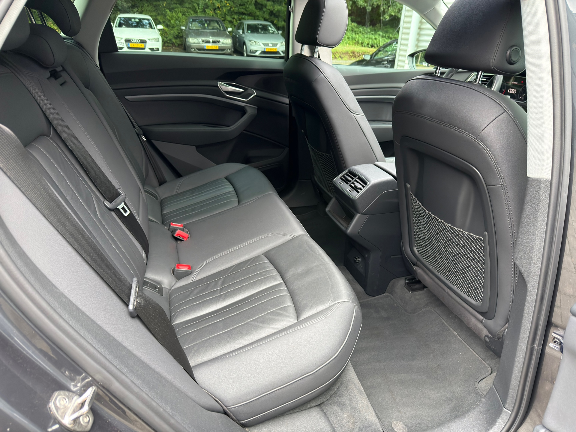 Foto van Audi E-tron 50