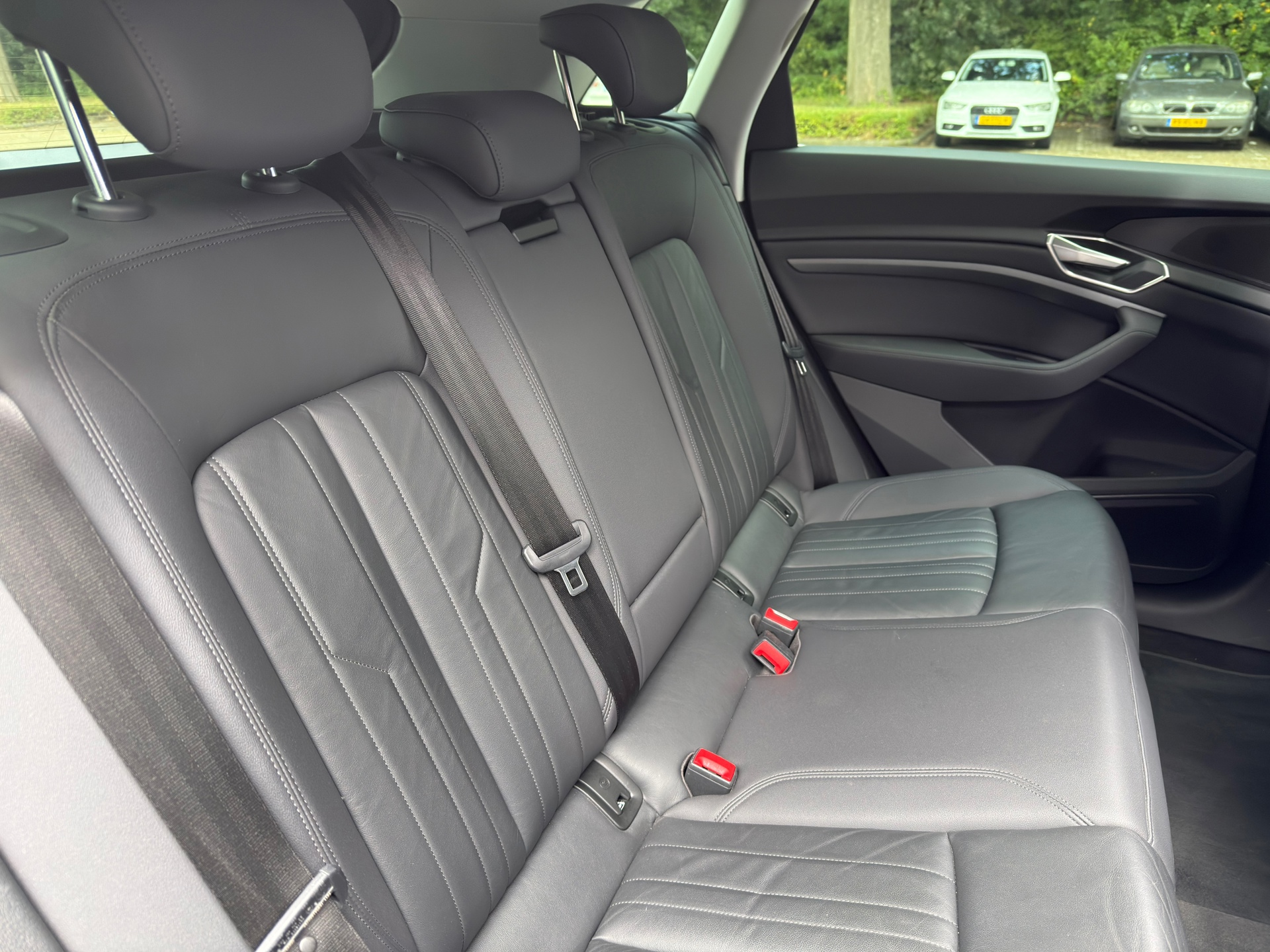 Foto van Audi E-tron 50