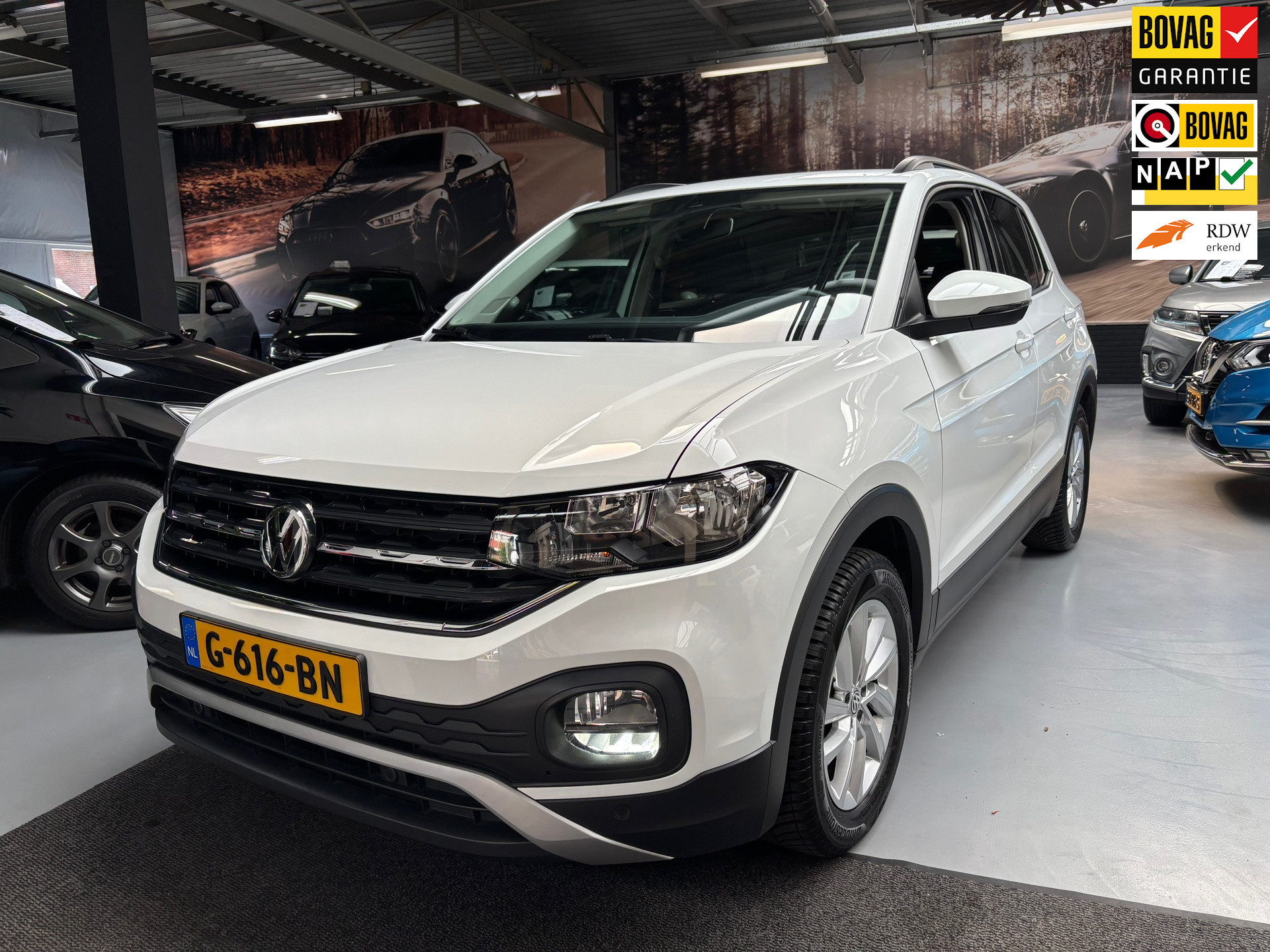 Volkswagen T-cross 1.0 TSI Life / Navigatie / Trekhaak 2019 - voorkant