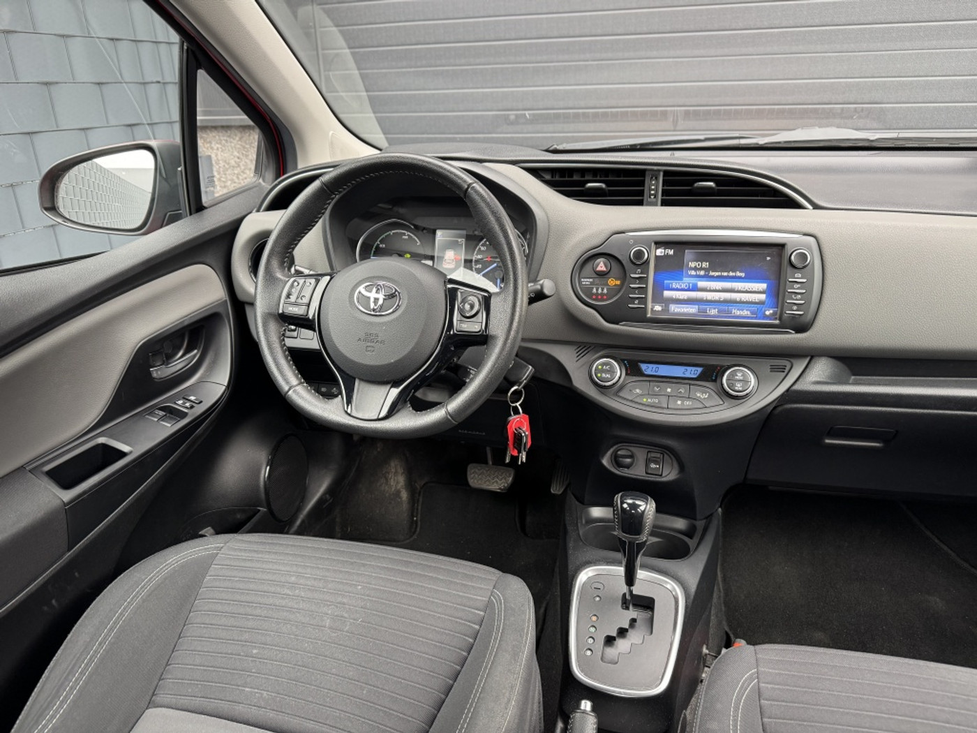 Foto van Toyota Toyota Yaris Hybrid