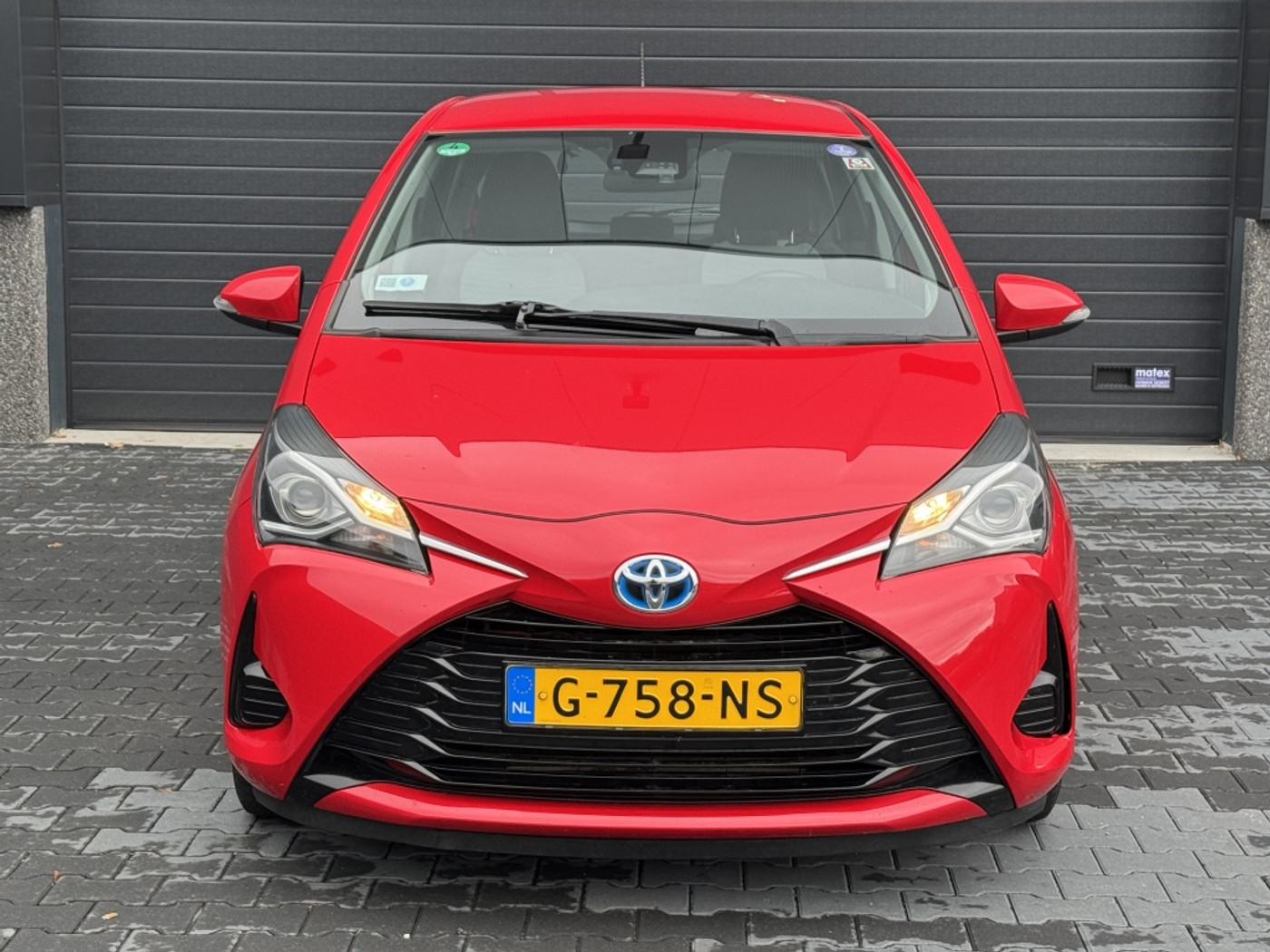 Foto van Toyota Toyota Yaris Hybrid