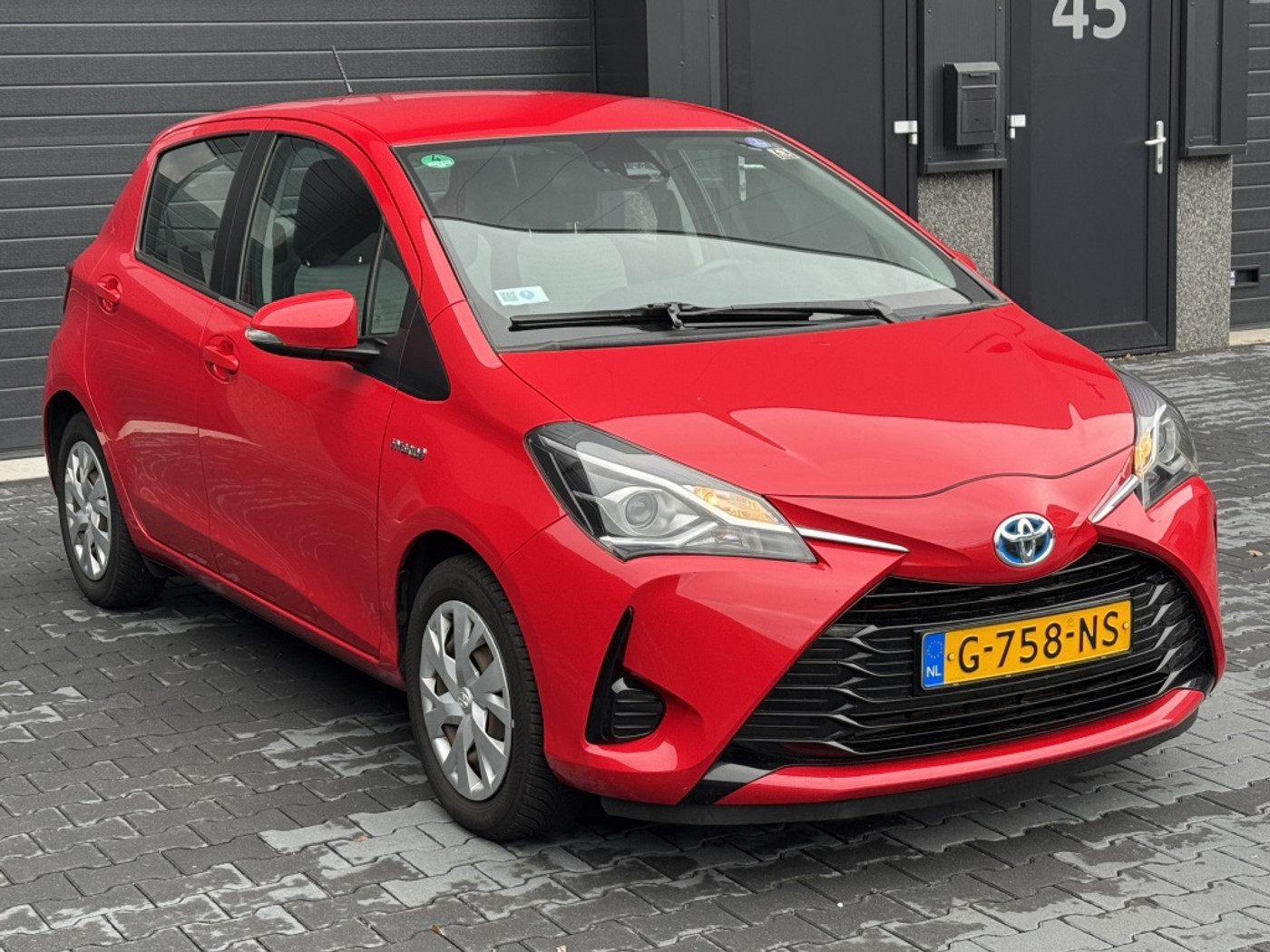 Foto van Toyota Toyota Yaris Hybrid