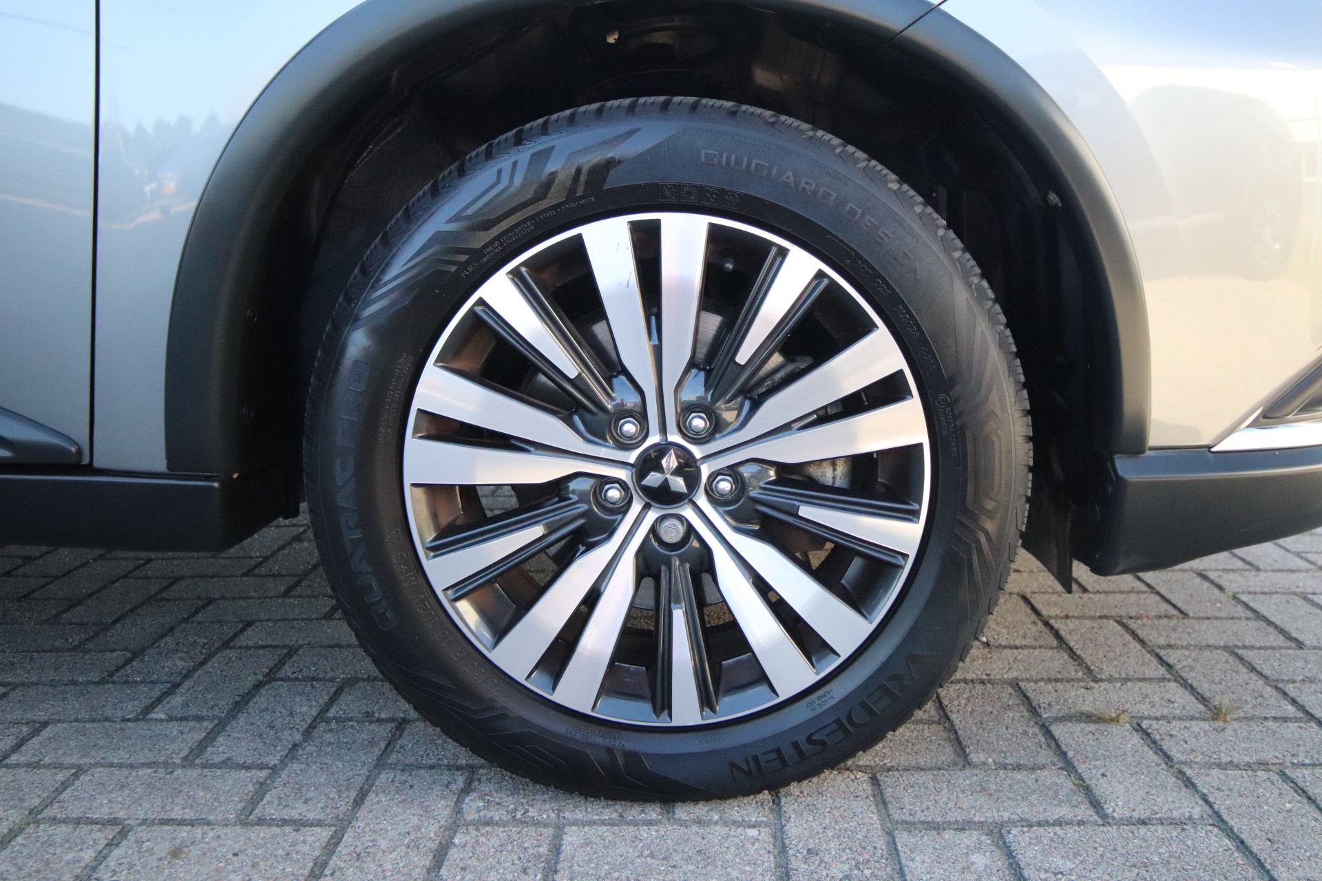 Foto van Mitsubishi Mitsubishi Outlander
