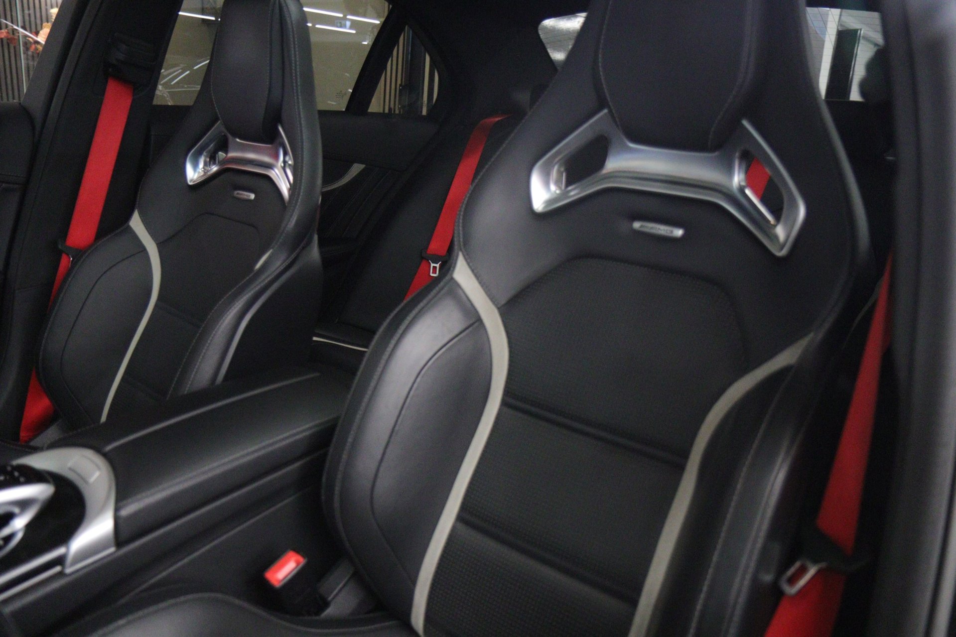 Foto van Mercedes-Benz AMG C 63 S