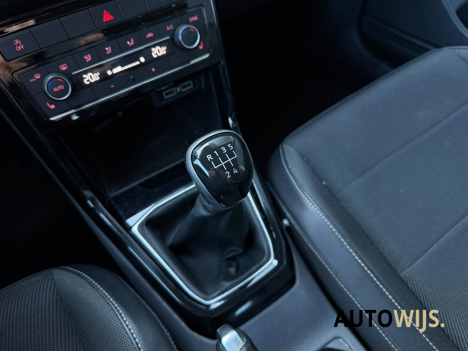 Foto van Volkswagen T-cross