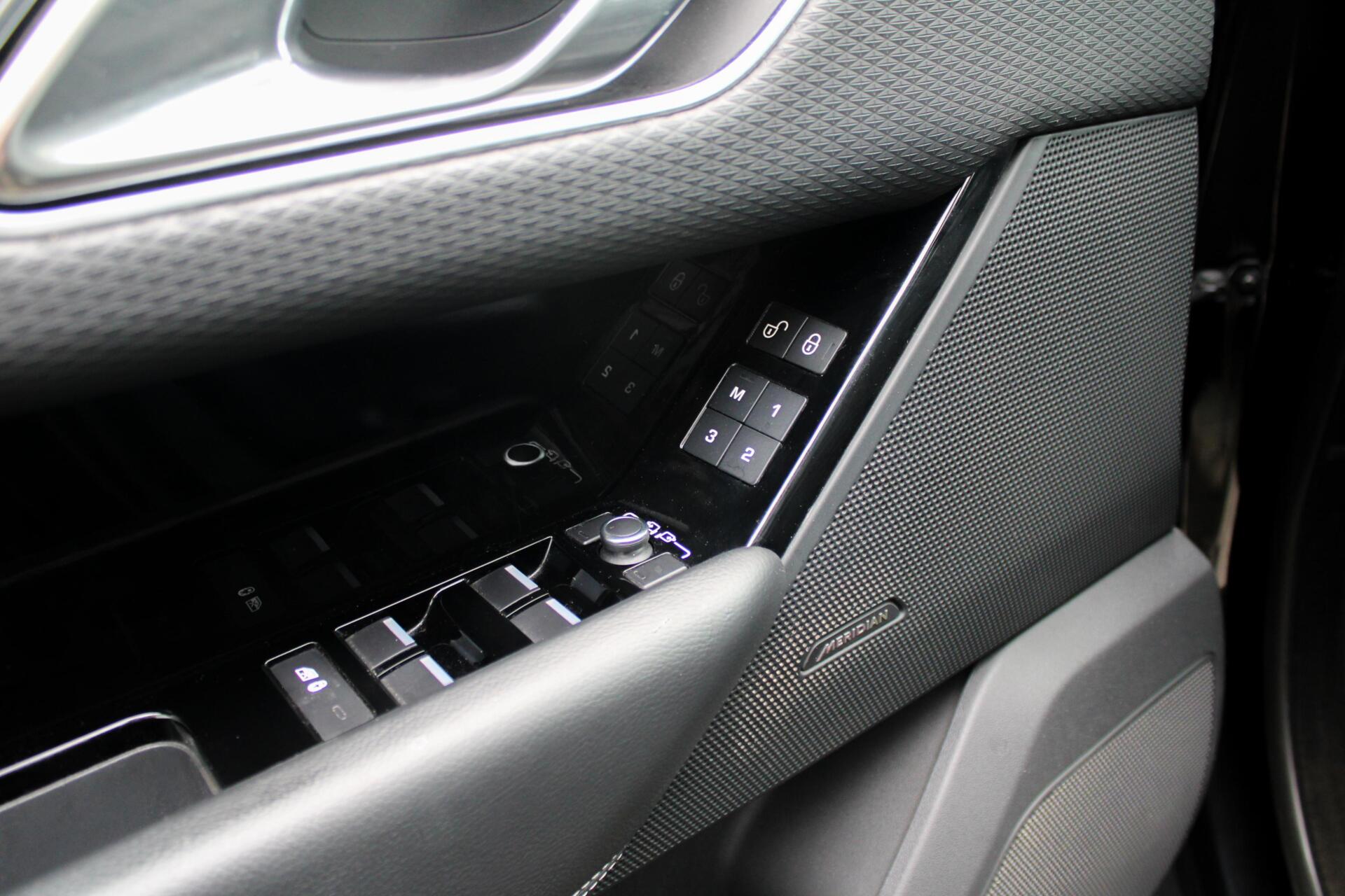 Foto van Land Rover Range Rover Velar