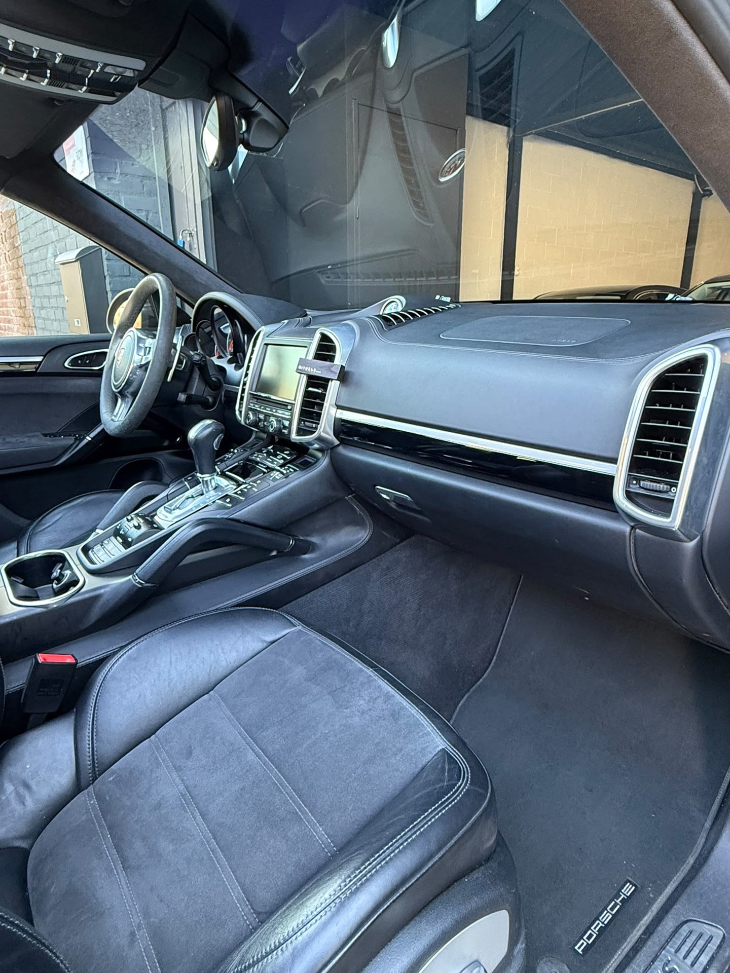 Foto van Porsche Cayenne GTS