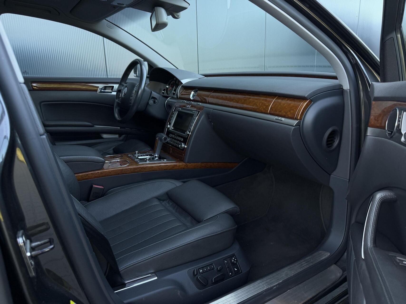 Foto van Volkswagen Phaeton