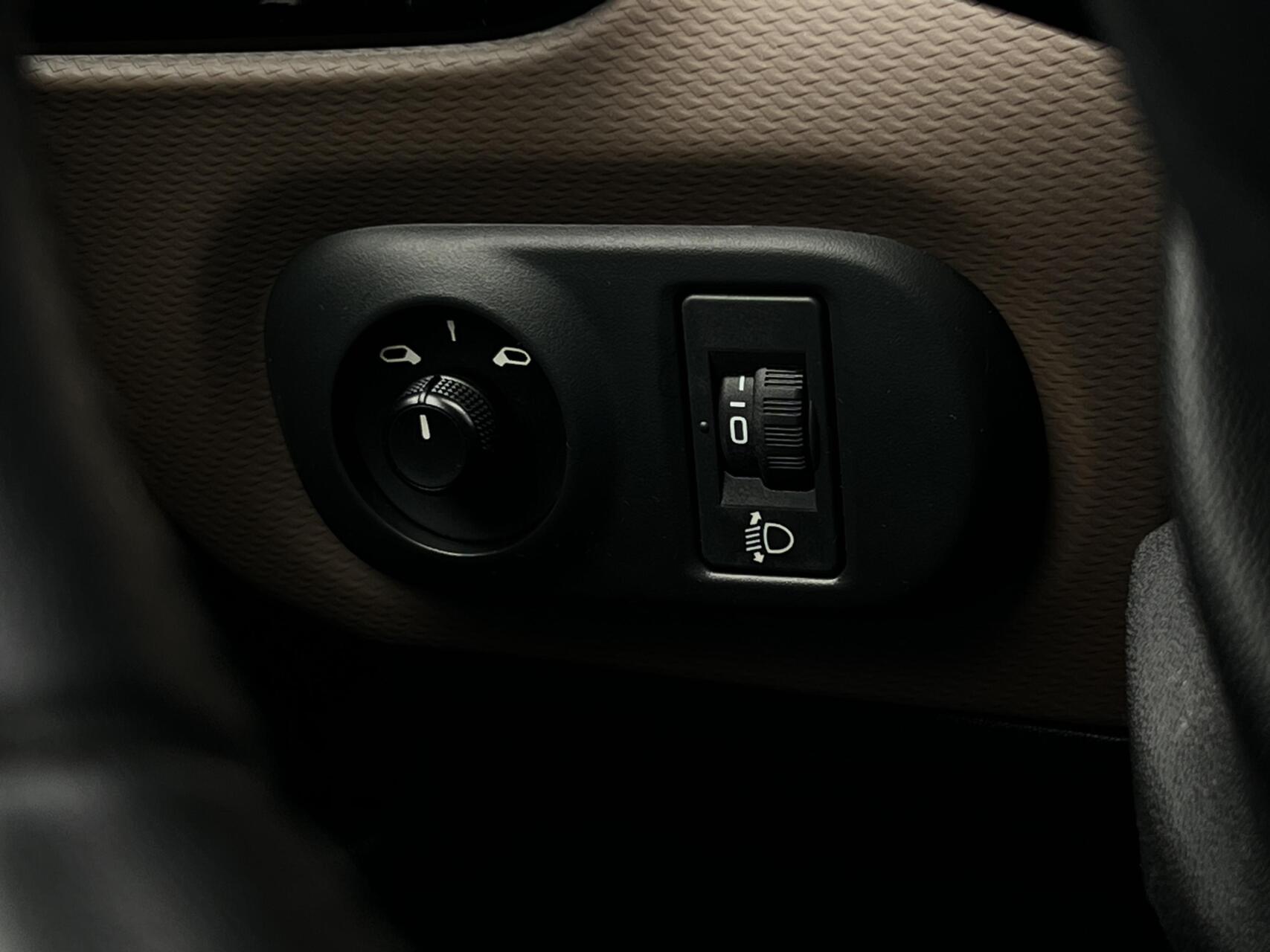 Foto van Citroen C4 Cactus