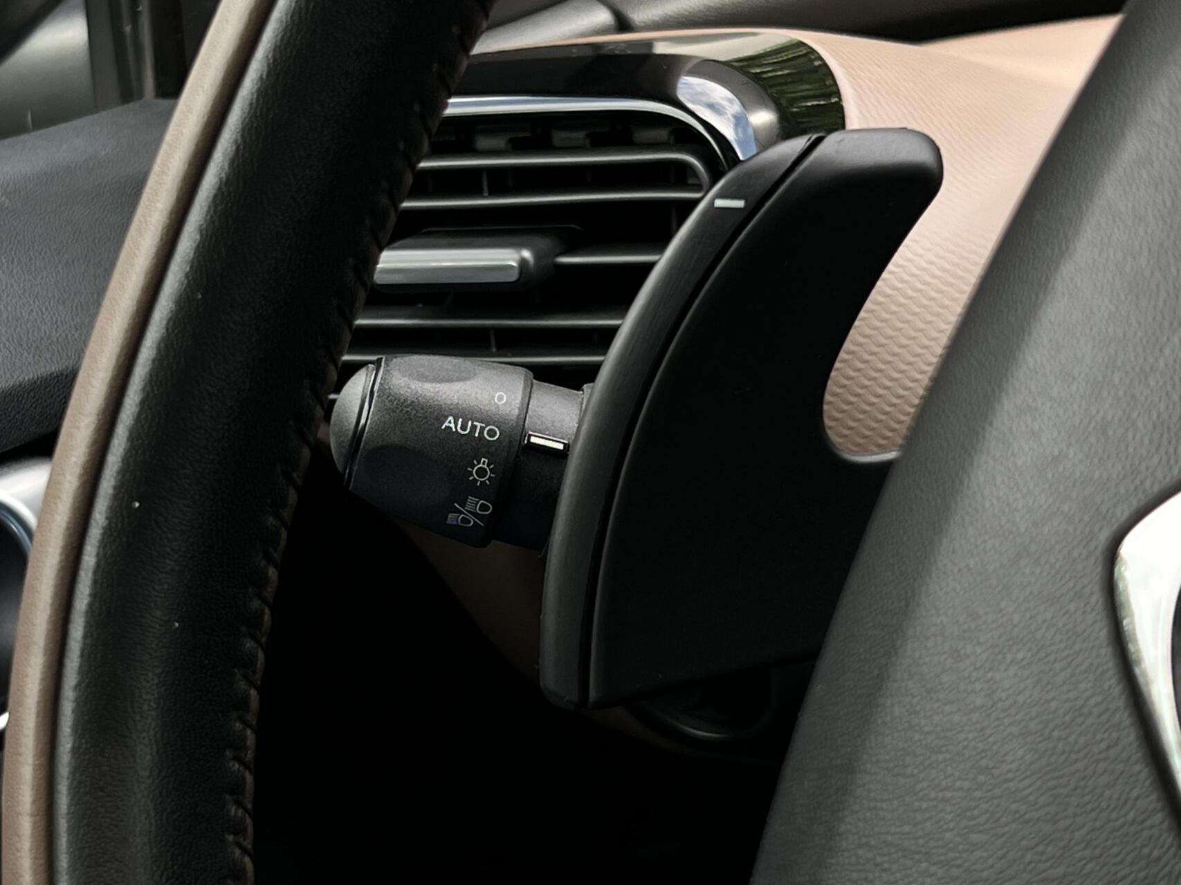 Foto van Citroen C4 Cactus