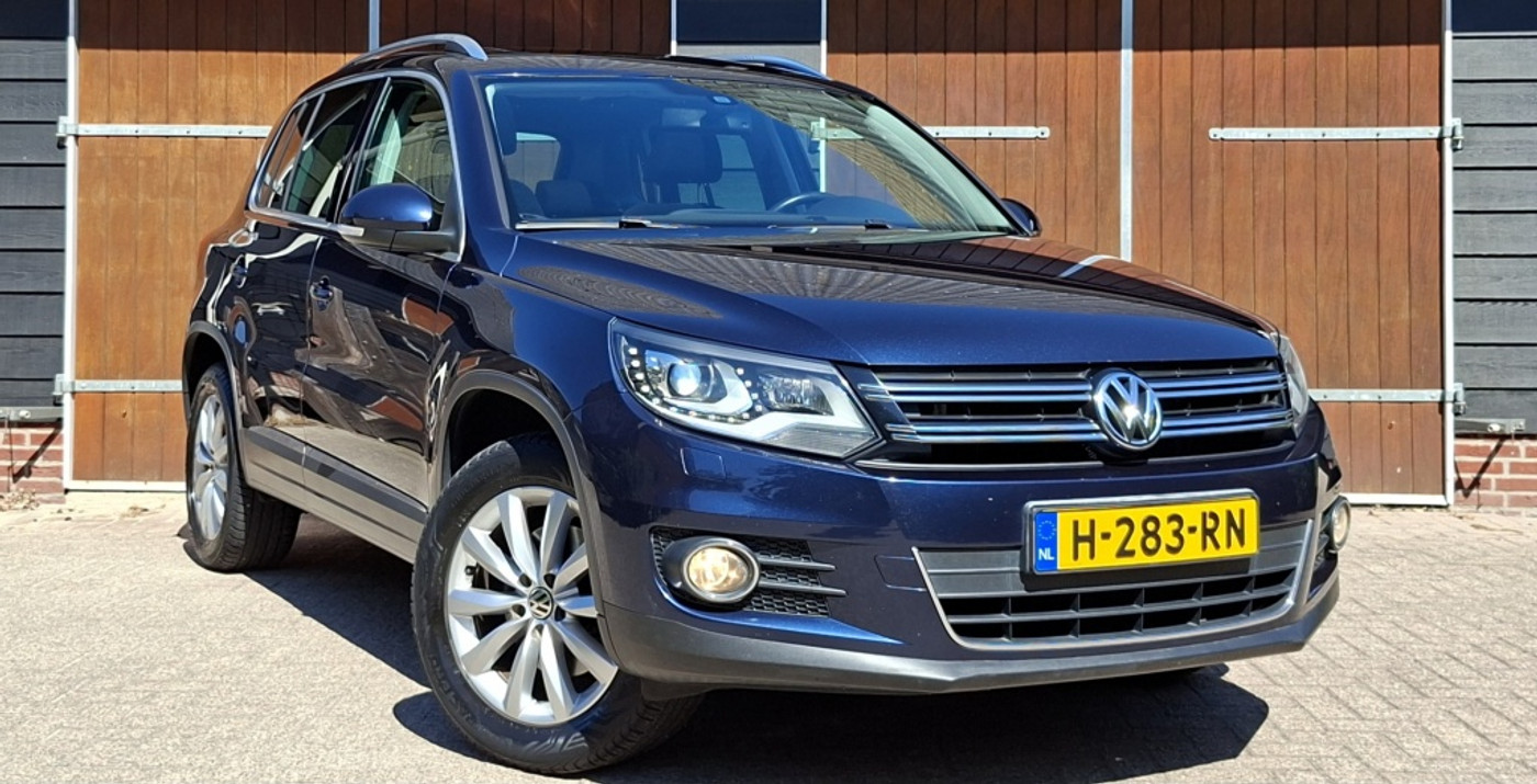 Volkswagen Tiguan 2.0 TSI Sport&St.4M | Trekhaak | Panorama dak | 4x4 | Automaat | Bluetooth 2011 - voorkant