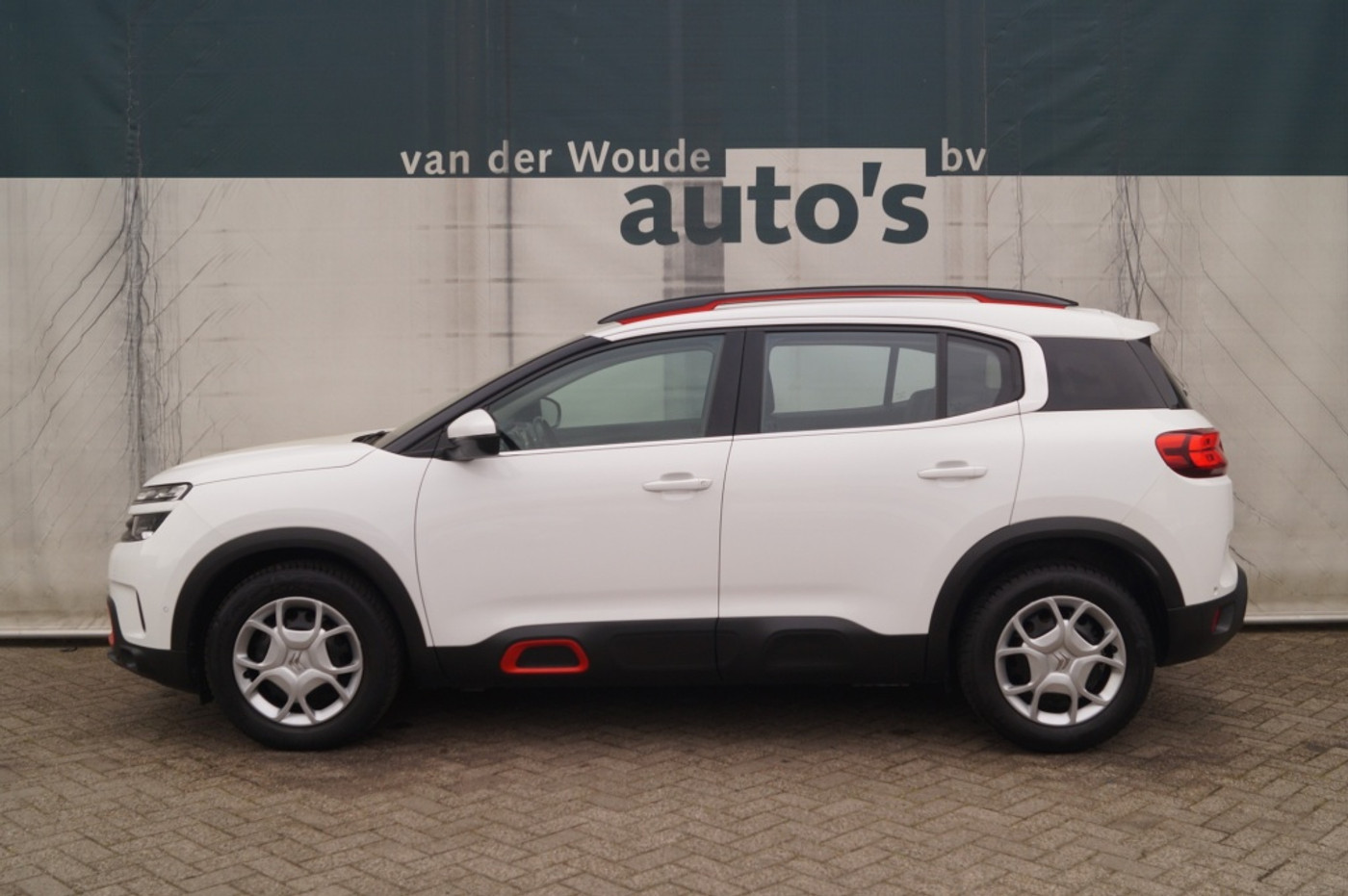 Citroen C5 Aircross 1.5 BlueHDI 130pk Business -NAVI-ECC-PDC-TREKHAAK- 2020 - voorkant
