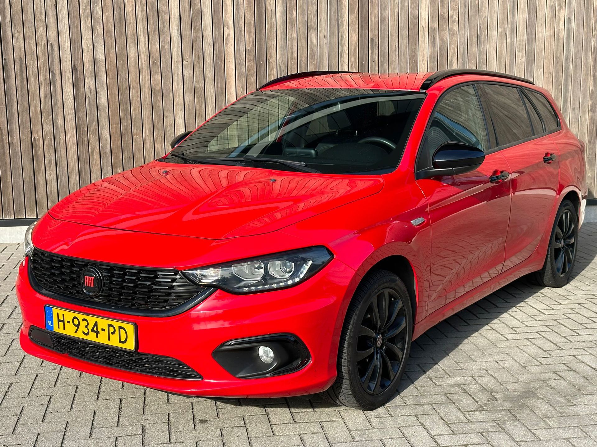 Fiat Fiat Tipo 1.6 MultiJet S-Design | CLIMA | NAVI| 2020 - voorkant