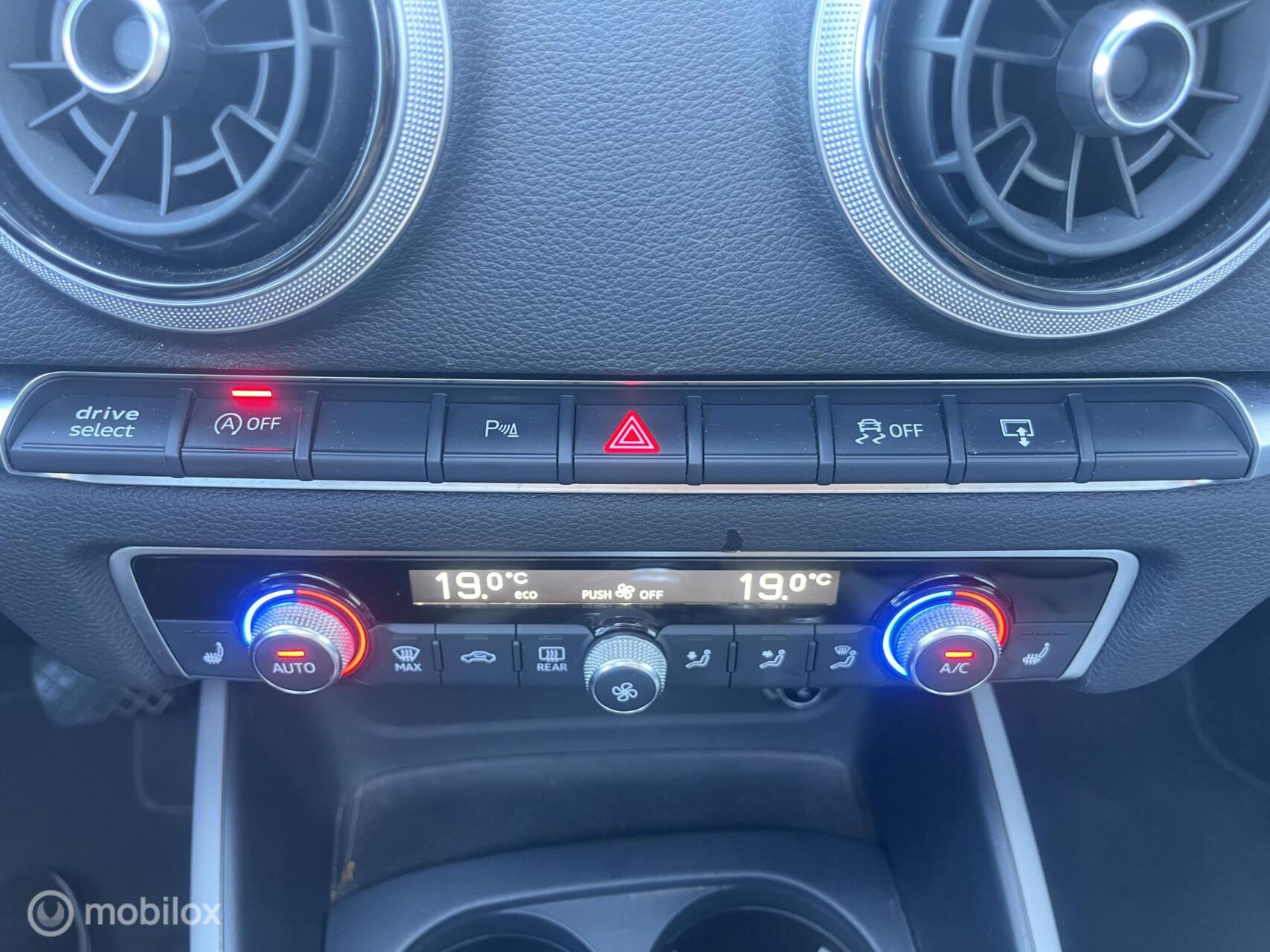 Foto van Audi A3 Limousine