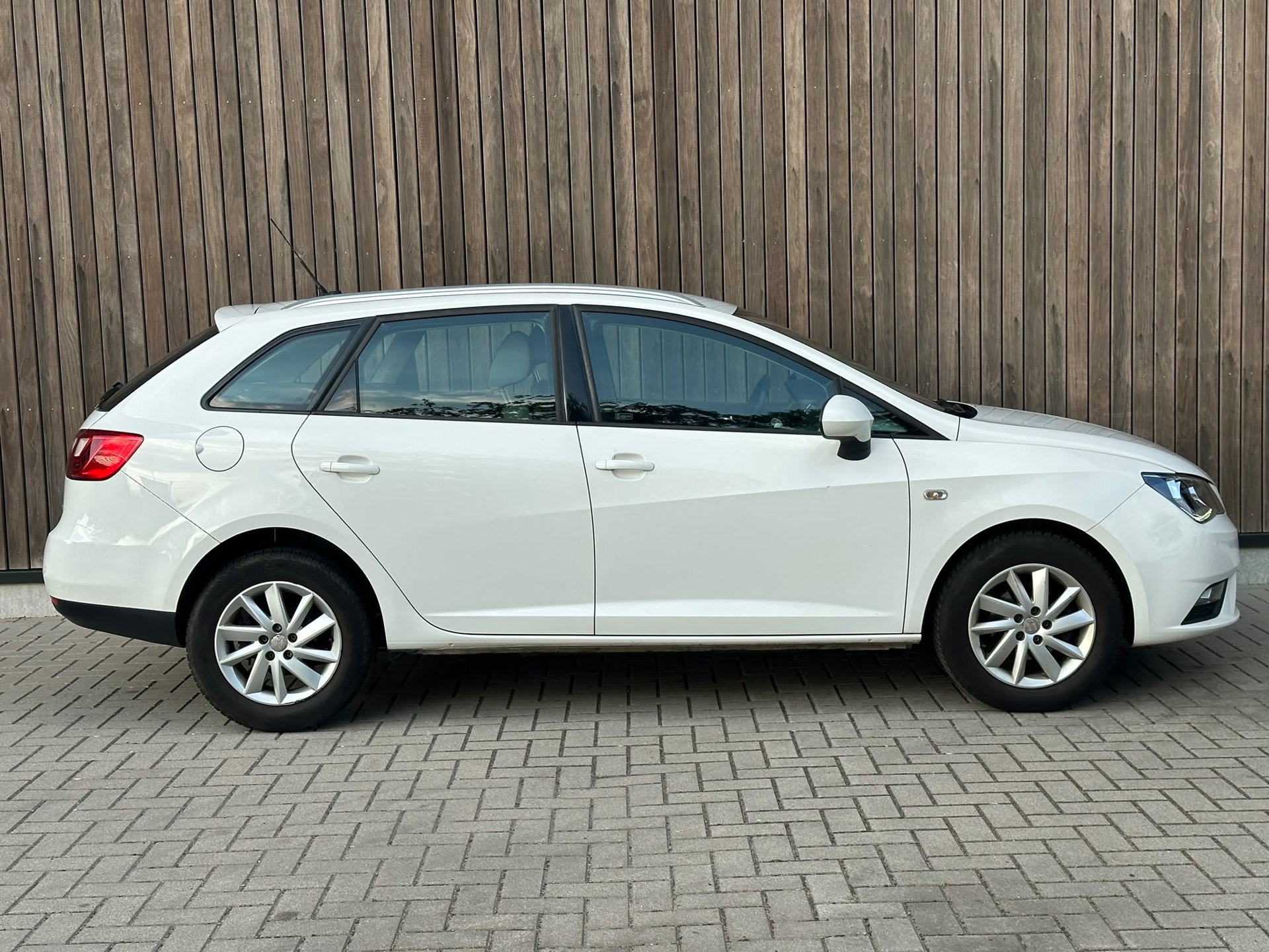 Foto van Seat Ibiza ST