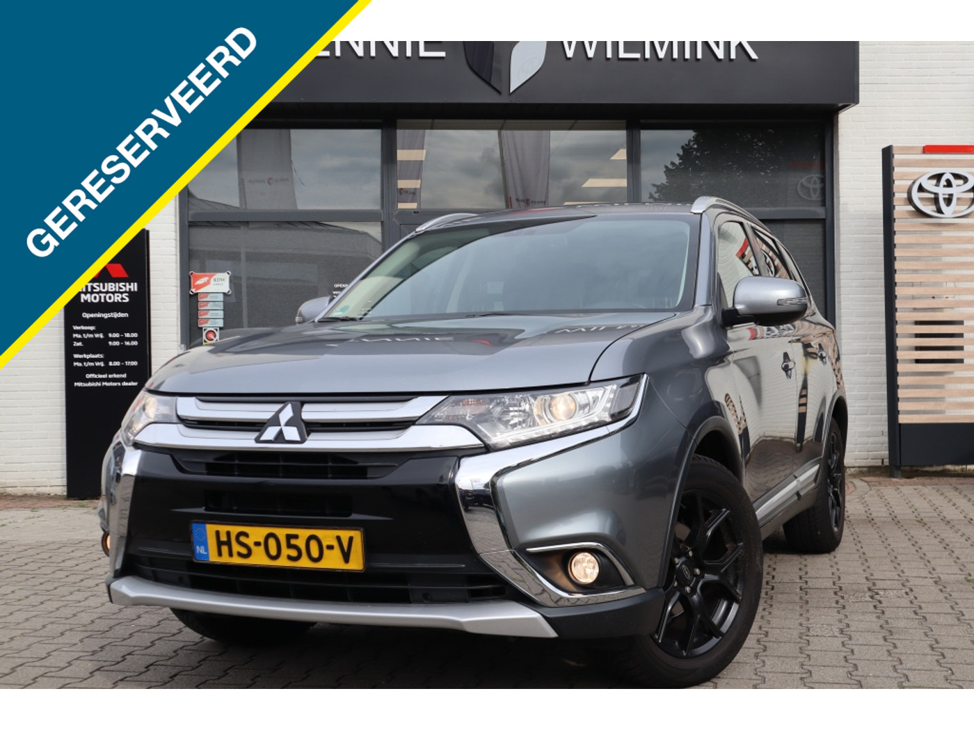 Mitsubishi Mitsubishi Outlander 2.0 16V CVT Business Edition Automaat | Trekhaak | 18 inch 2016 - voorkant