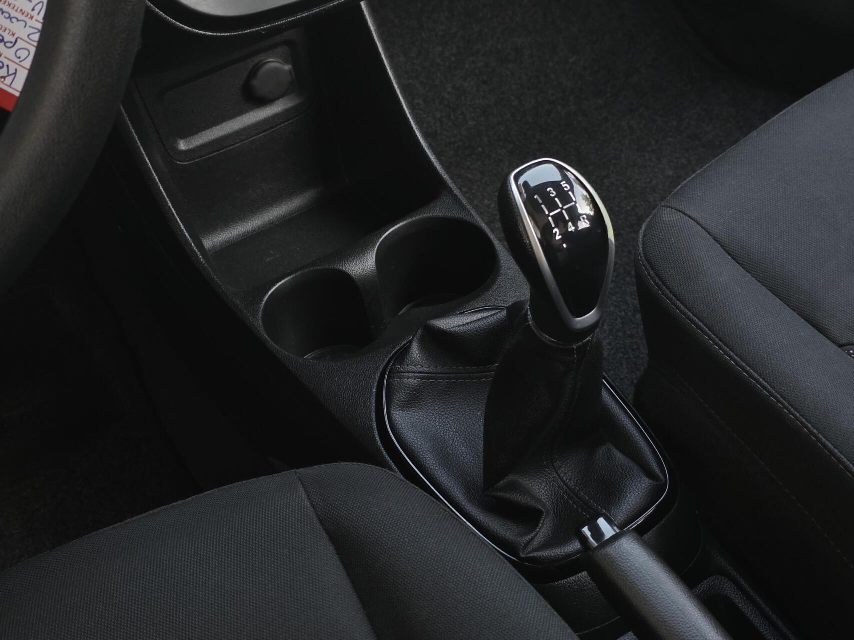 Foto van Opel Karl / Viva