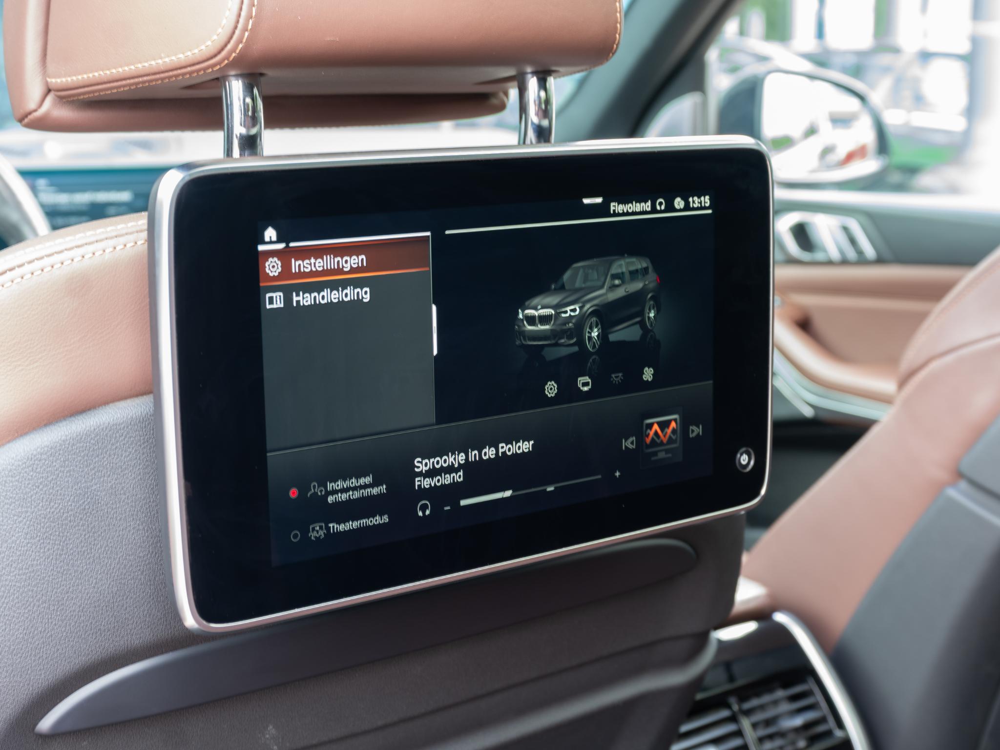 Foto van BMW X5 M50d