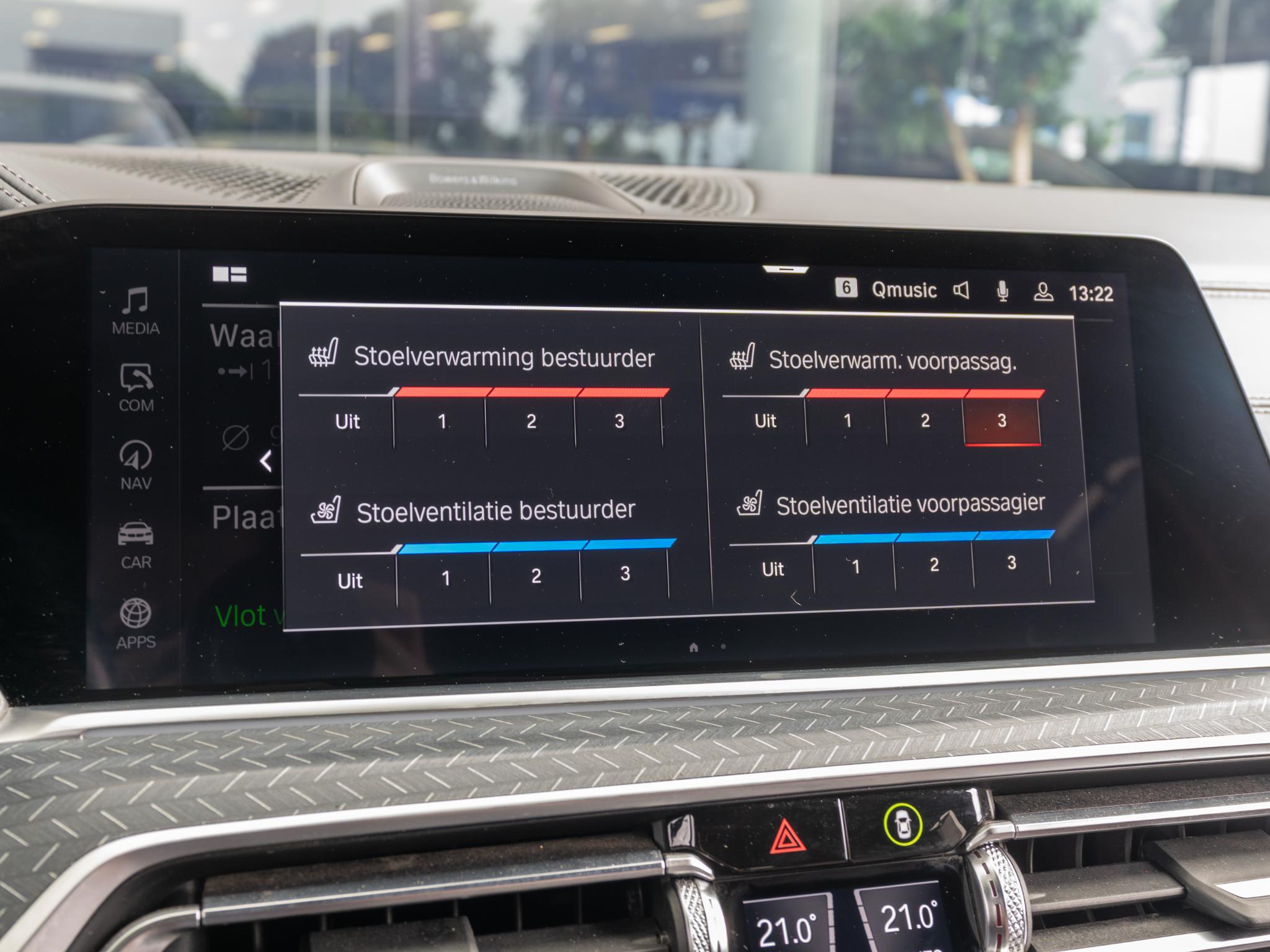 Foto van BMW X5 M50d