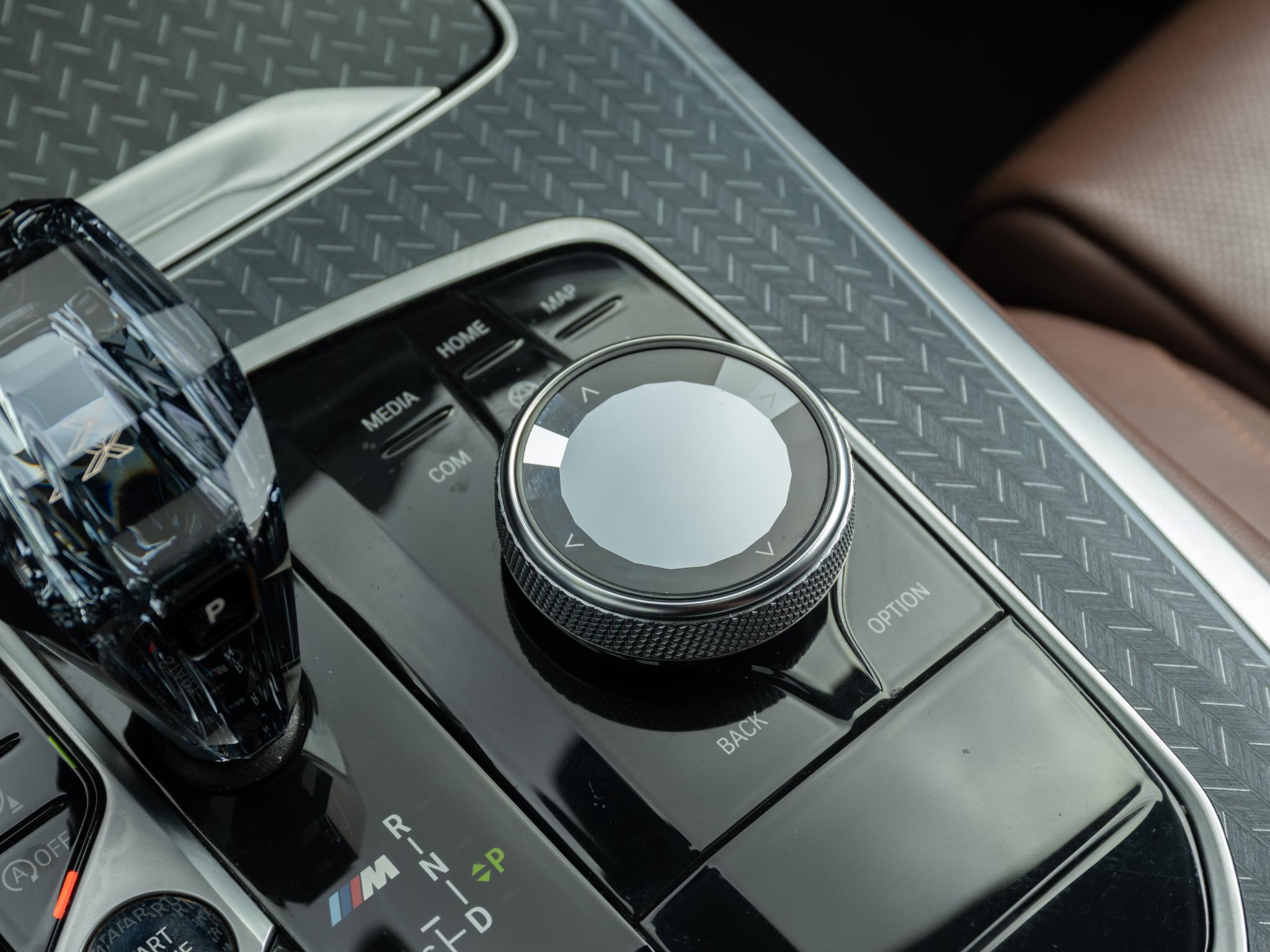 Foto van BMW X5 M50d