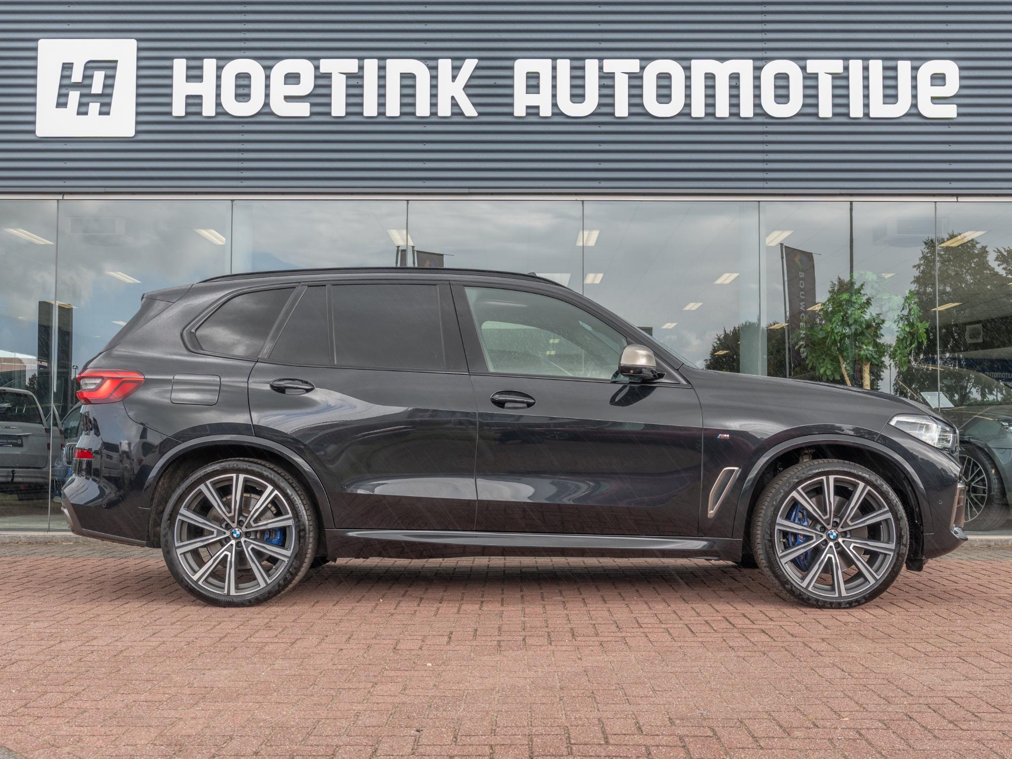 Foto van BMW X5 M50d