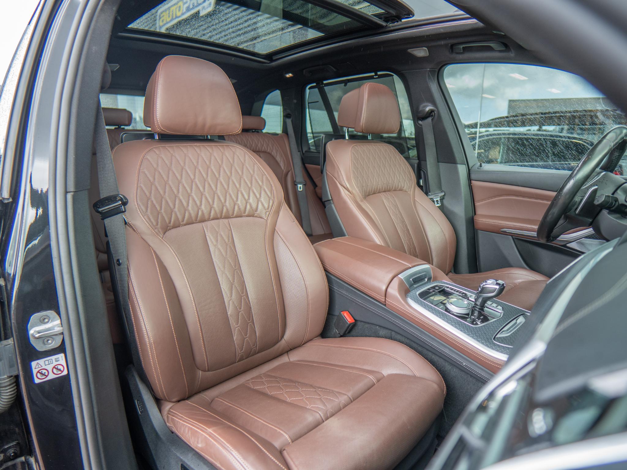 Foto van BMW X5 M50d