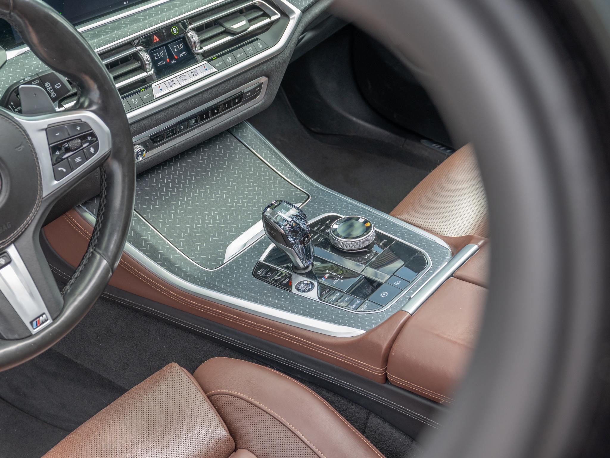 Foto van BMW X5 M50d