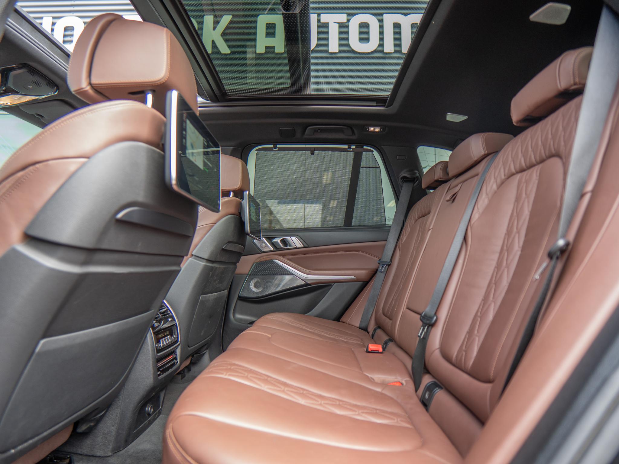 Foto van BMW X5 M50d