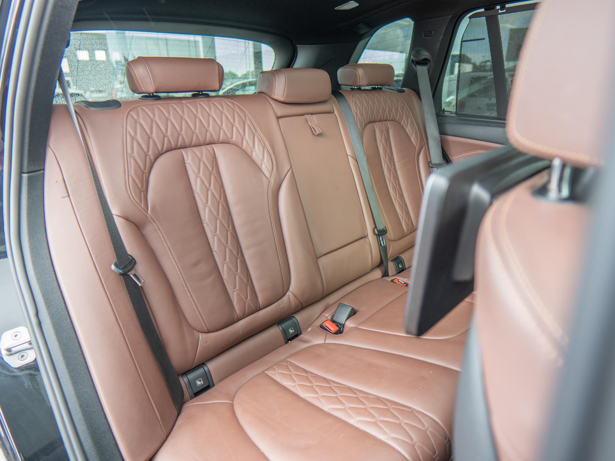Foto van BMW X5 M50d