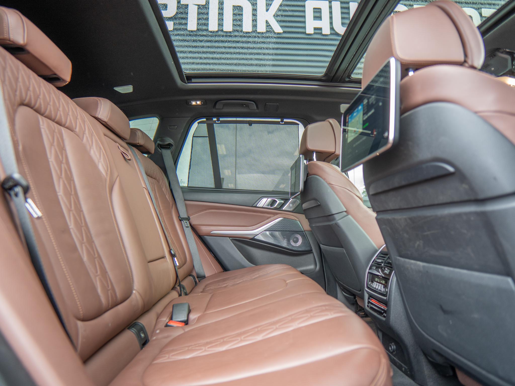 Foto van BMW X5 M50d