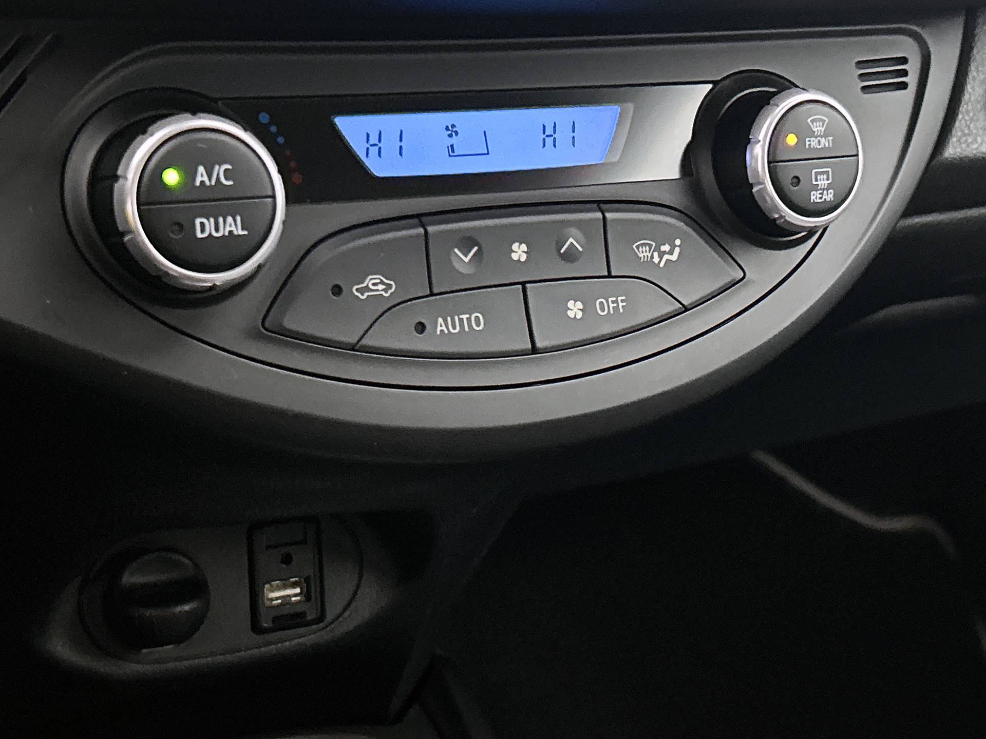 Foto van Toyota Toyota Yaris Hybrid