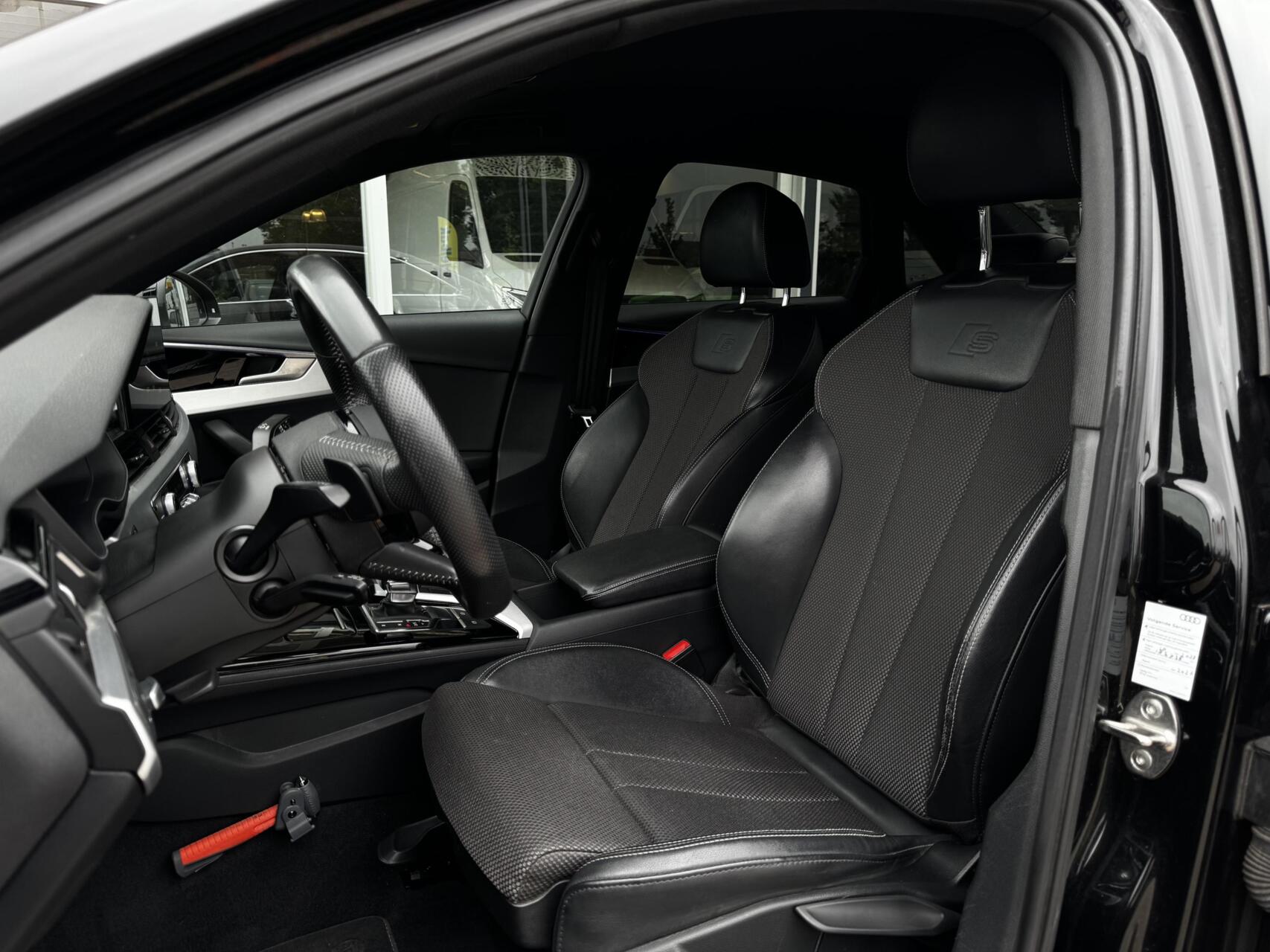 Foto van Audi A4 Limousine