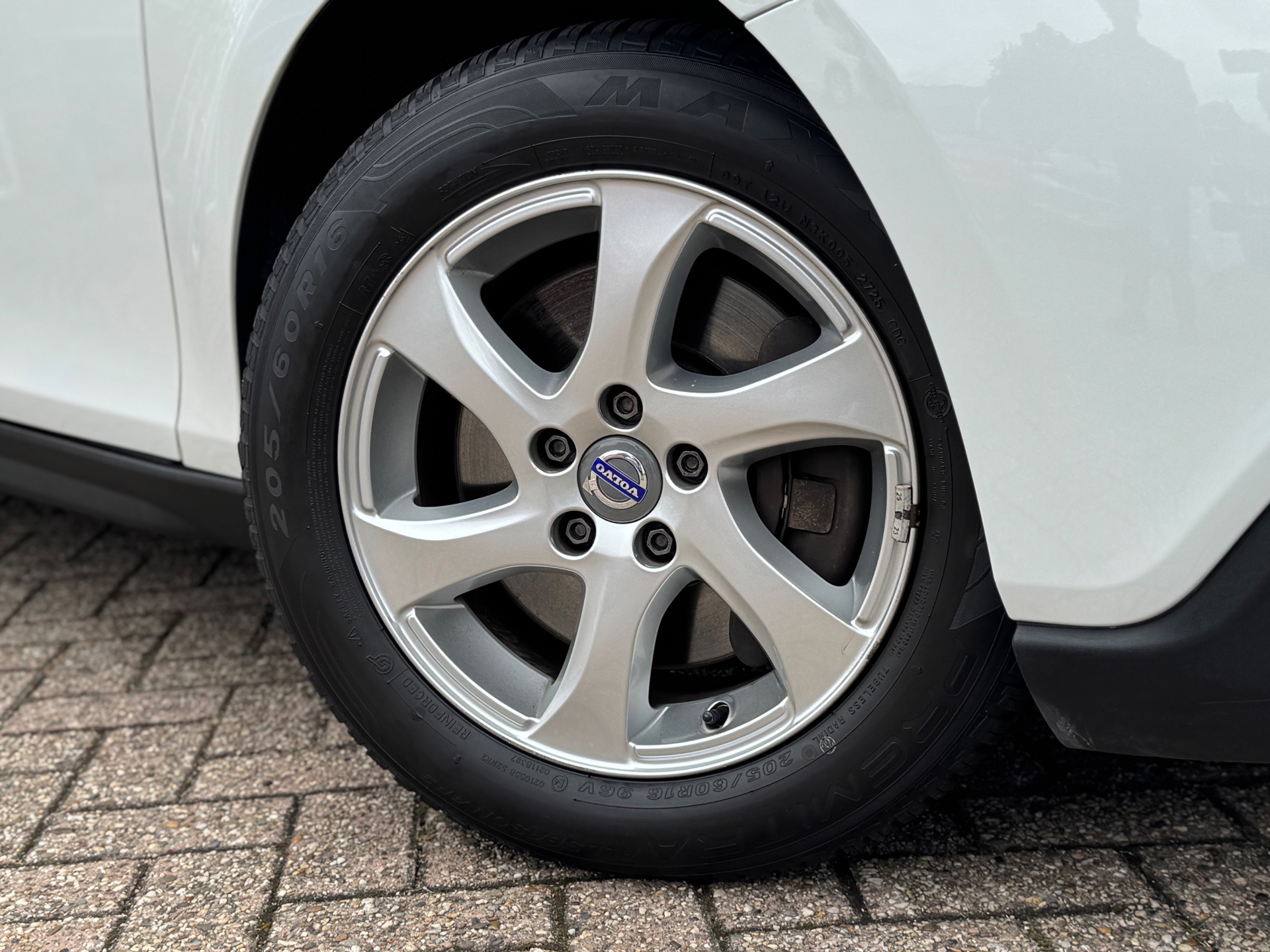 Foto van Volvo V40 Cross Country