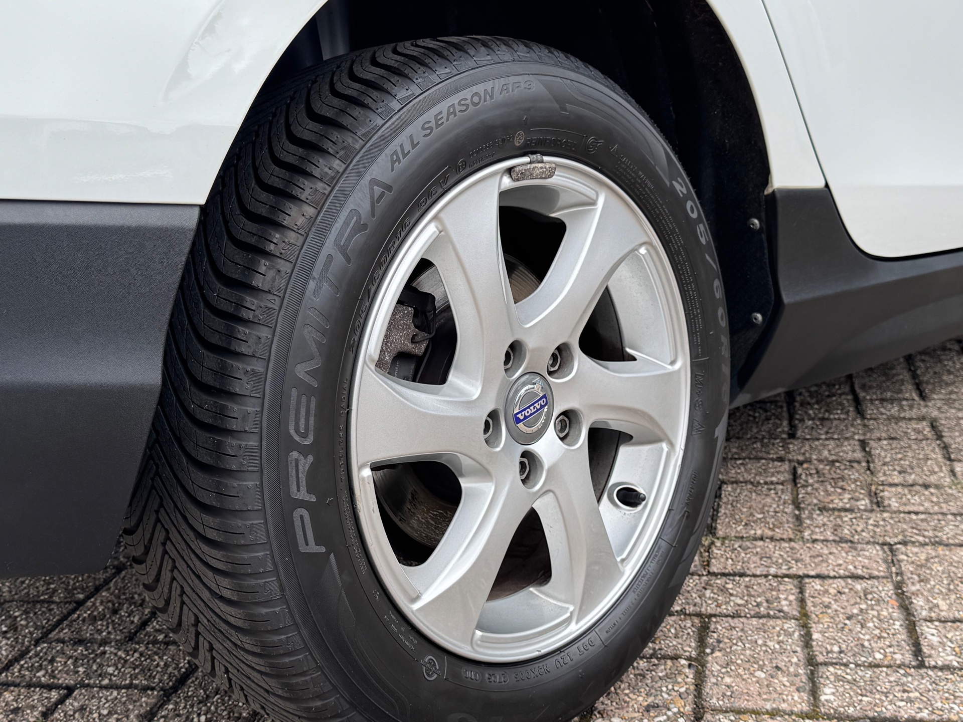 Foto van Volvo V40 Cross Country