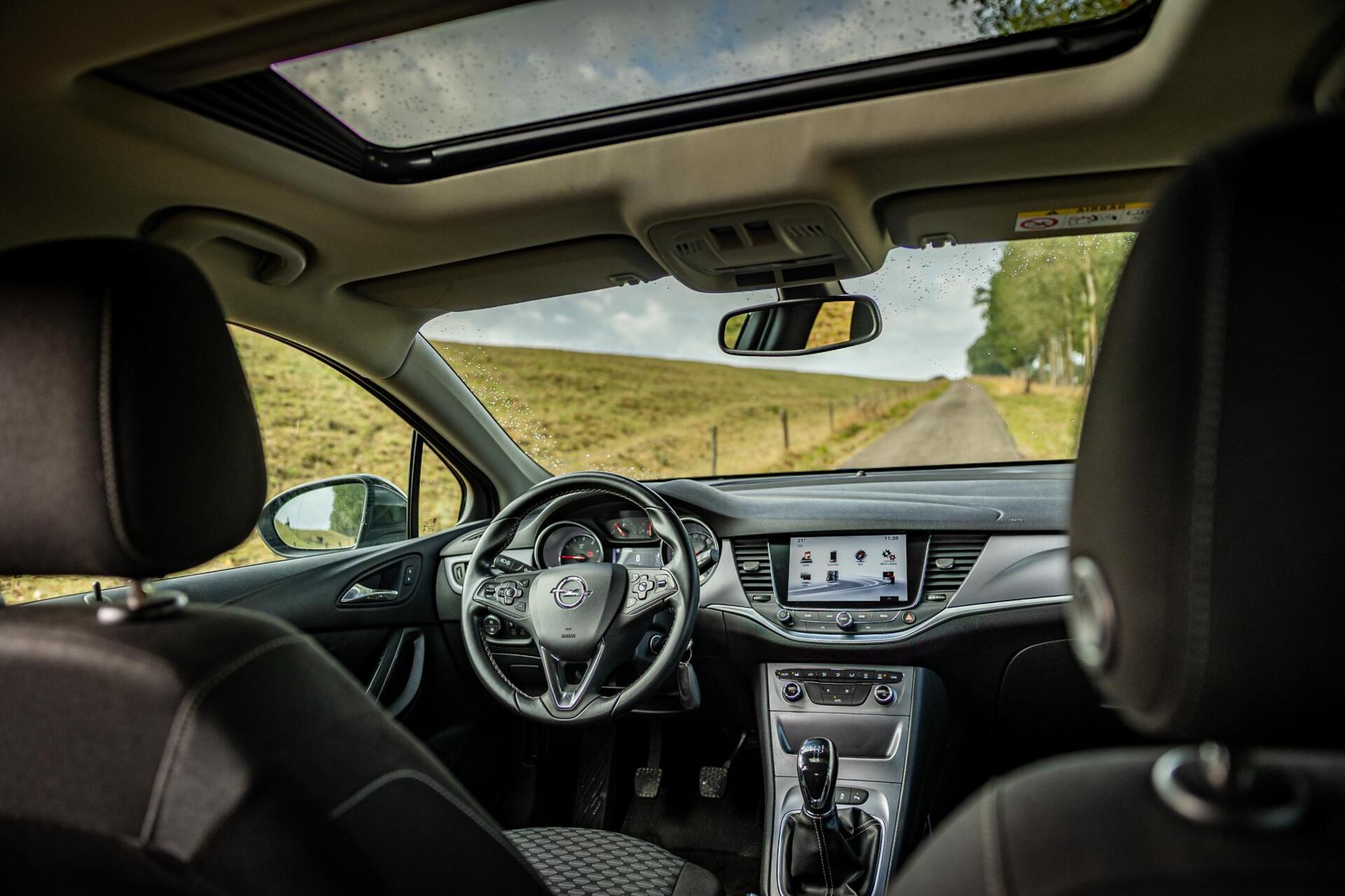 Foto van Opel Astra Sports Tourer