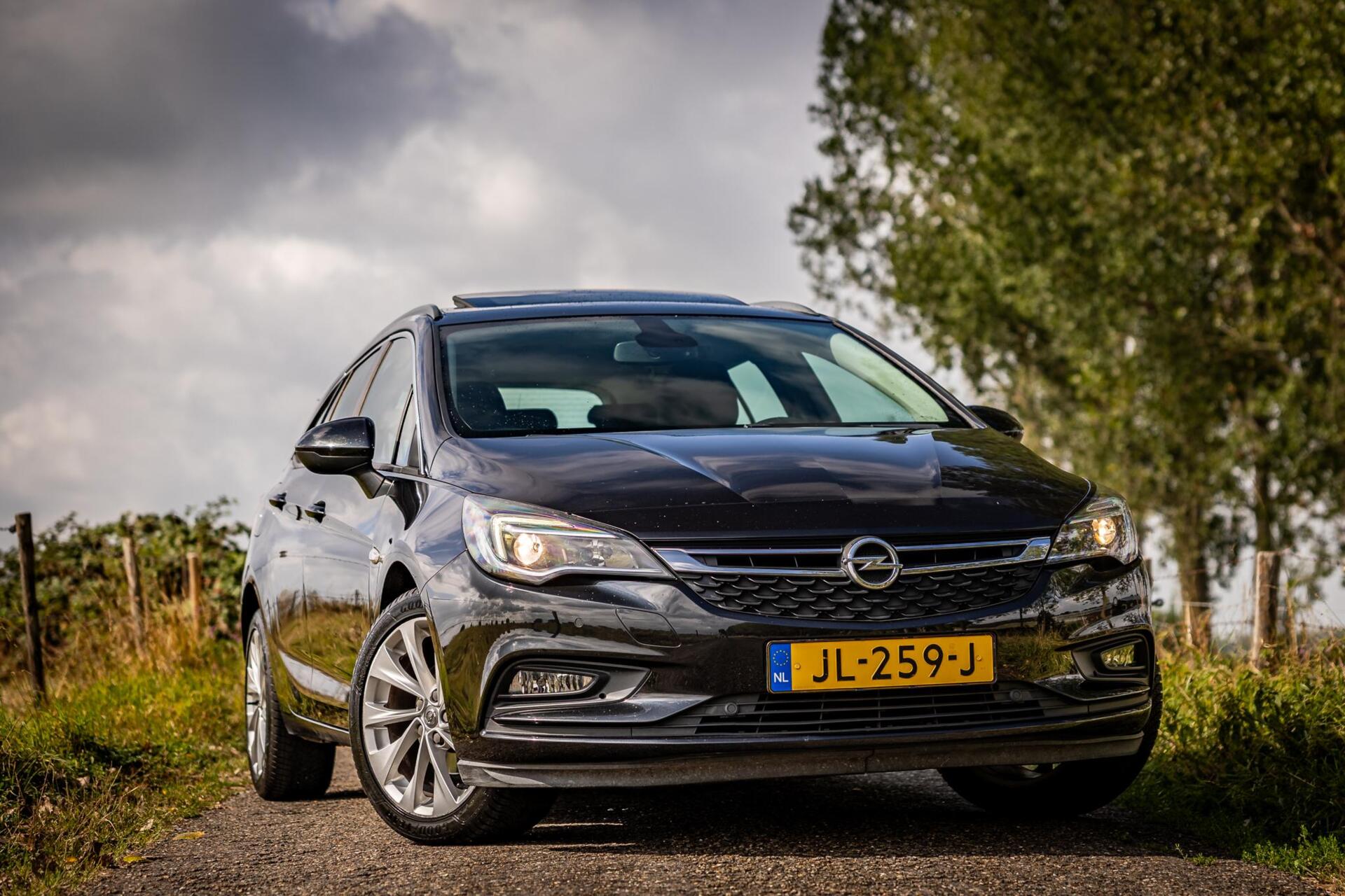 Foto van Opel Astra Sports Tourer