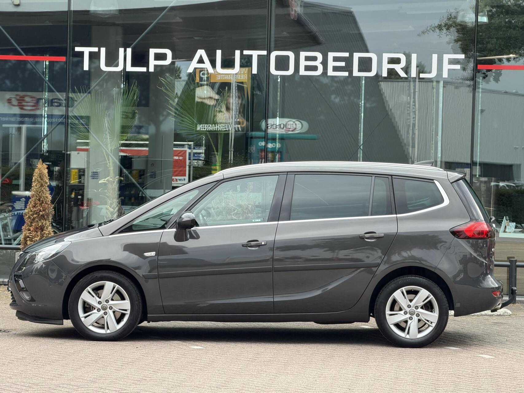 Foto van Opel Zafira Tourer